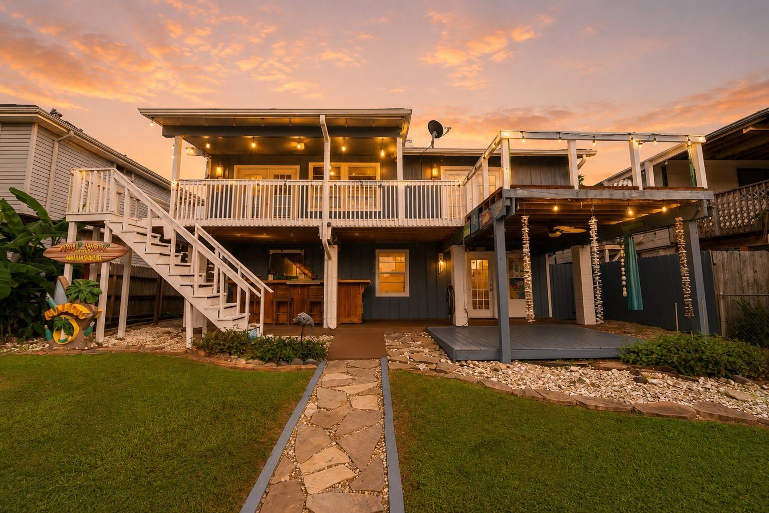 579 Warsaw St, Bayou Vista, TX 77563 photo