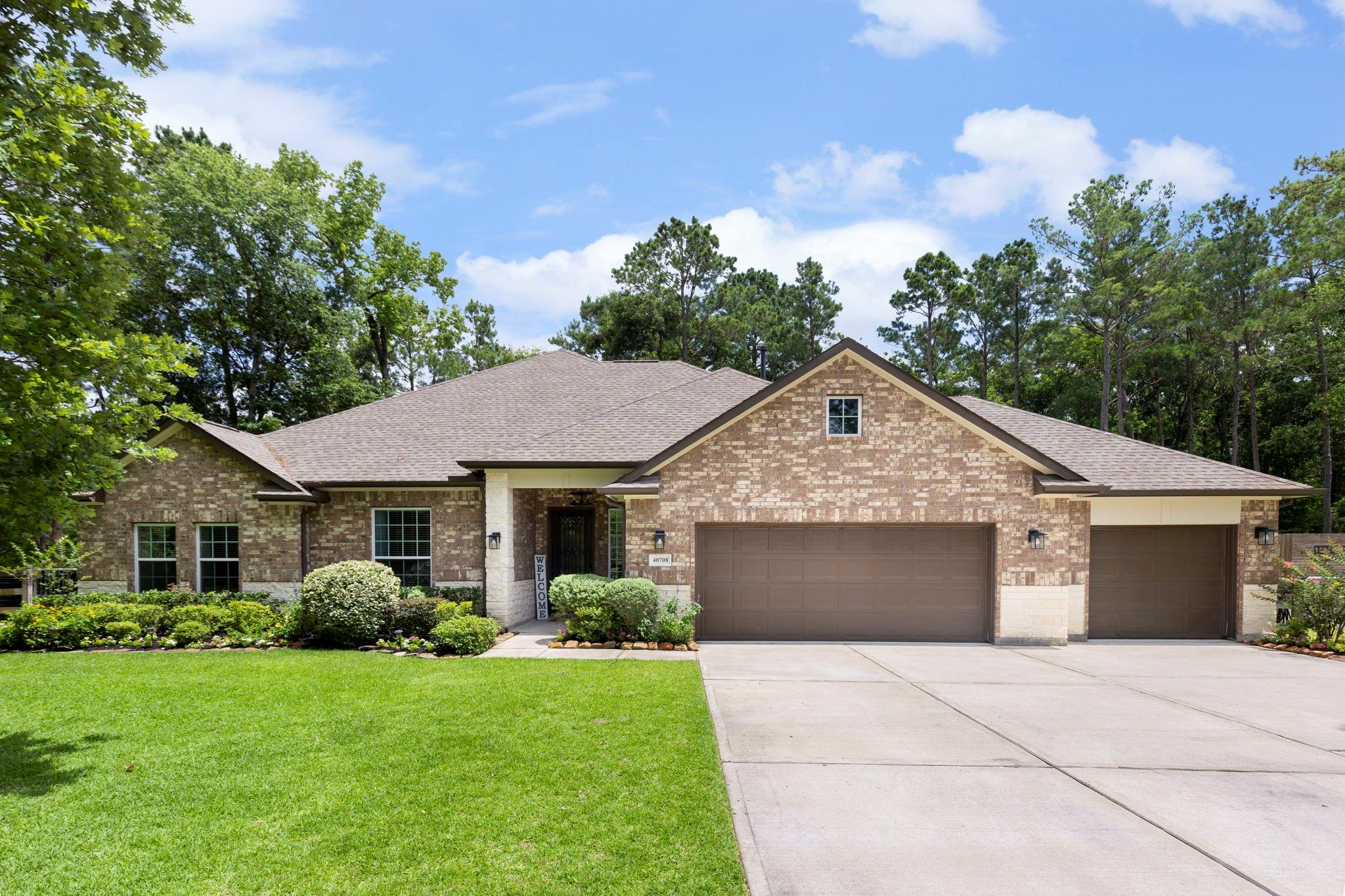 40708 Lost San Saba Ln, Montgomery, TX 77316