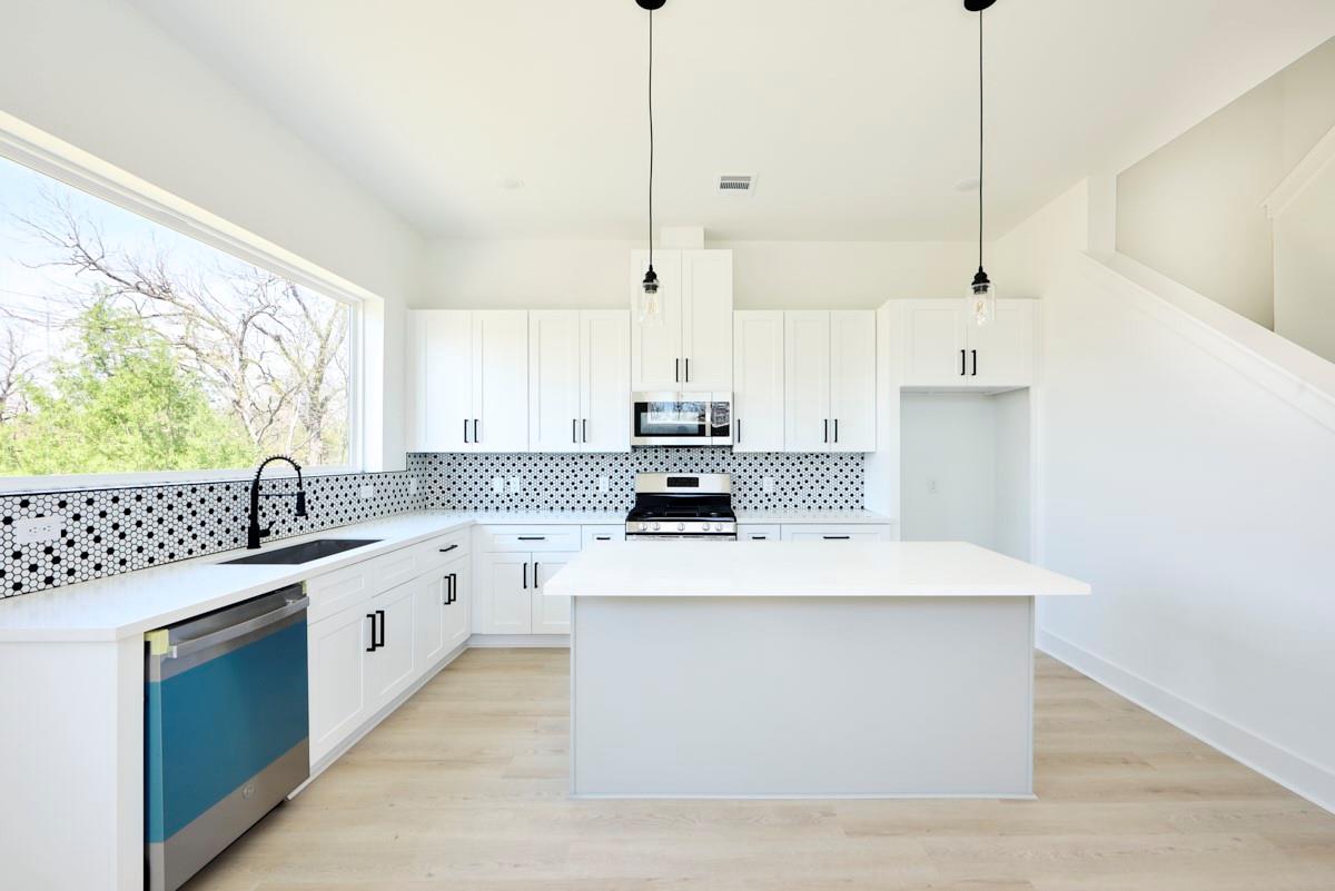 3217 Reeves Rd, Houston, TX 77004 photo
