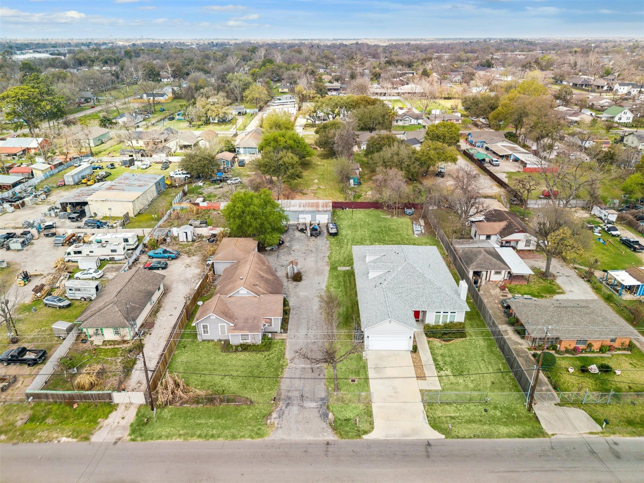 1837 Tidwell Ln, Houston, TX 77093 photo