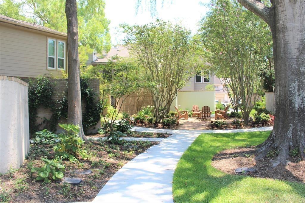 12625 Memorial Dr #127, Houston, TX 77024 photo