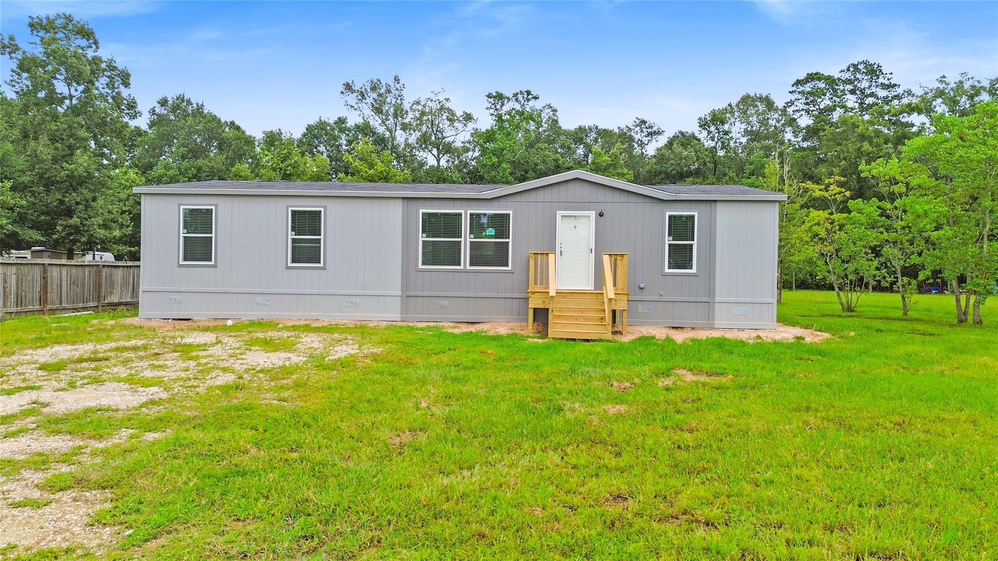 72 Road 3371 B, Cleveland, TX 77327