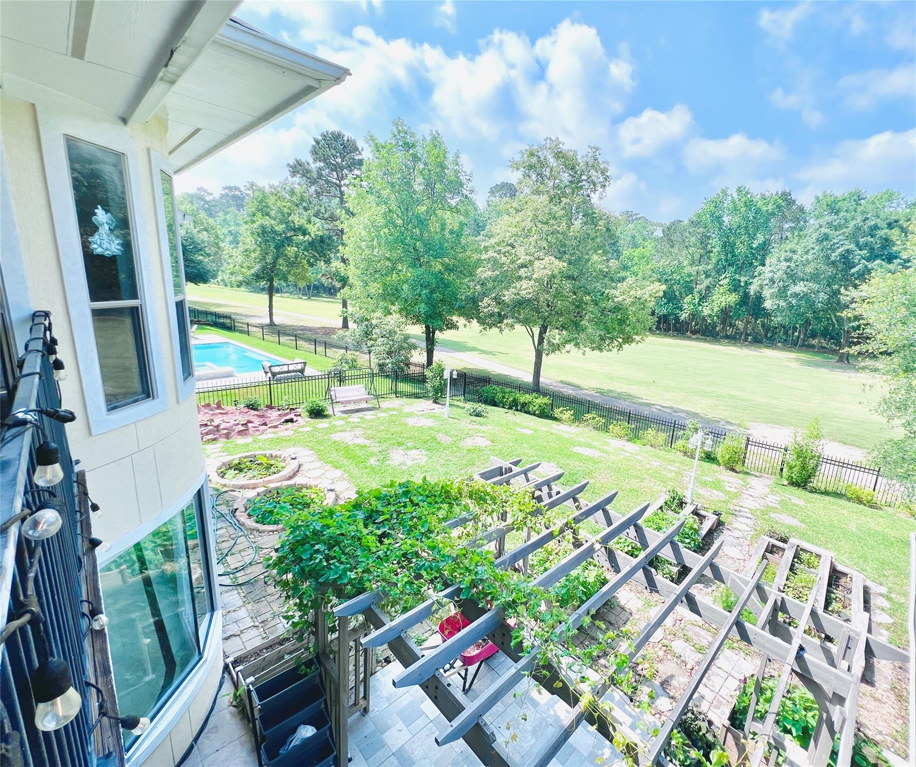 2820 S Cotswold Manor Dr, Houston, TX 77339 photo