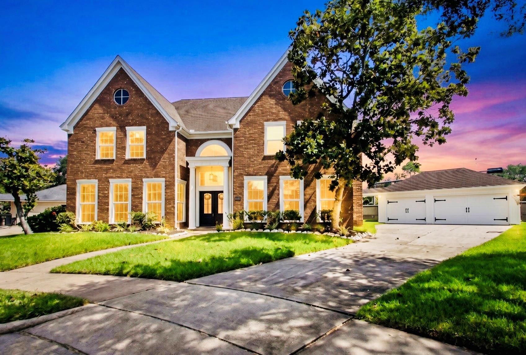 2111 Walnut Creek Dr, League City, TX 77573 photo