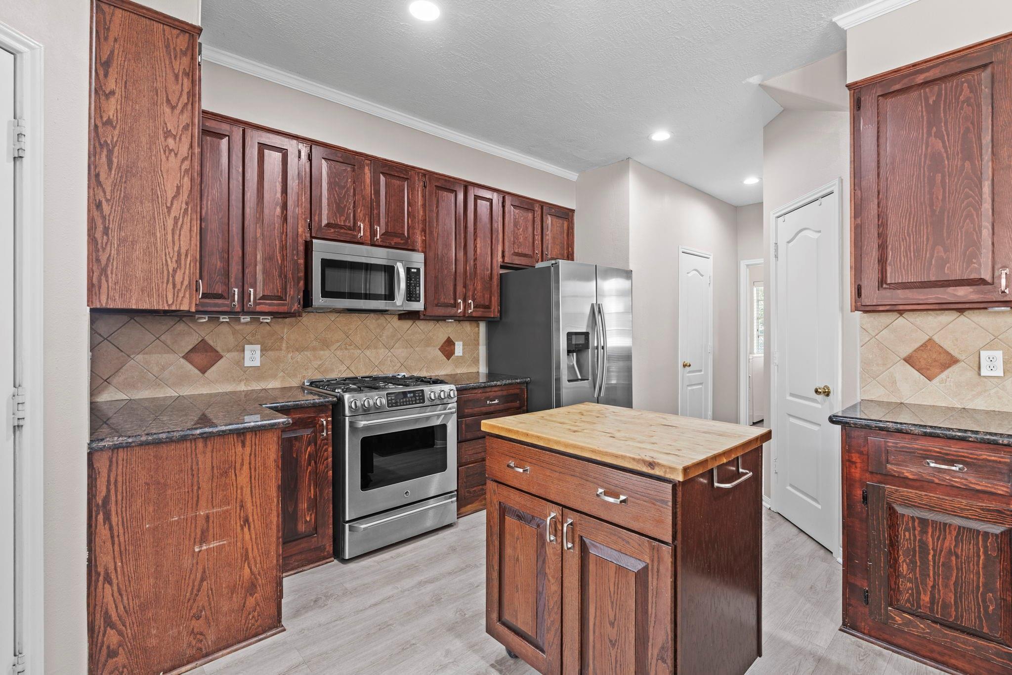 10530 Echo Falls Ln, Houston, TX 77095 photo