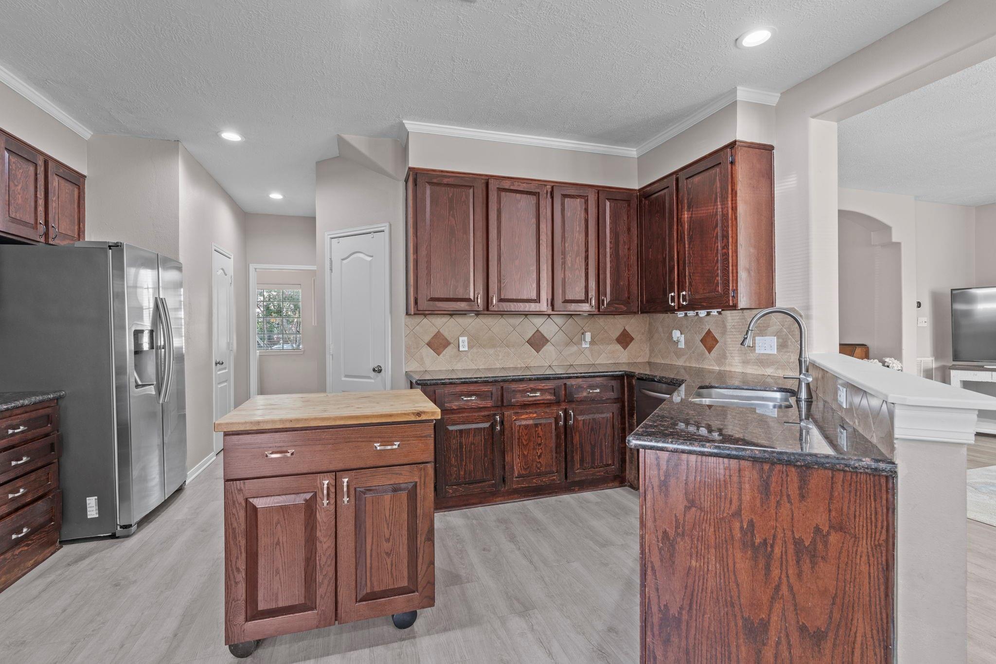 10530 Echo Falls Ln, Houston, TX 77095 photo
