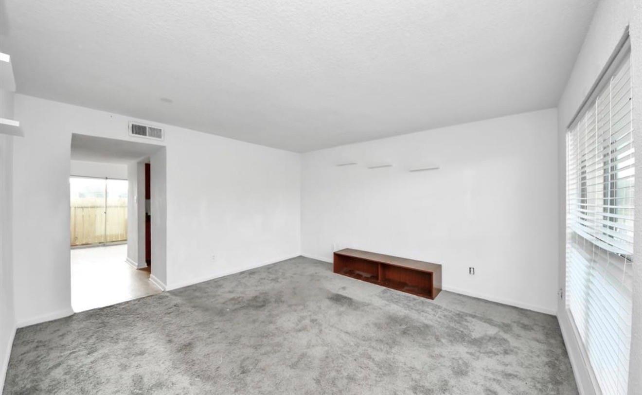 8100 Creekbend Dr #104, Houston, TX 77071 photo