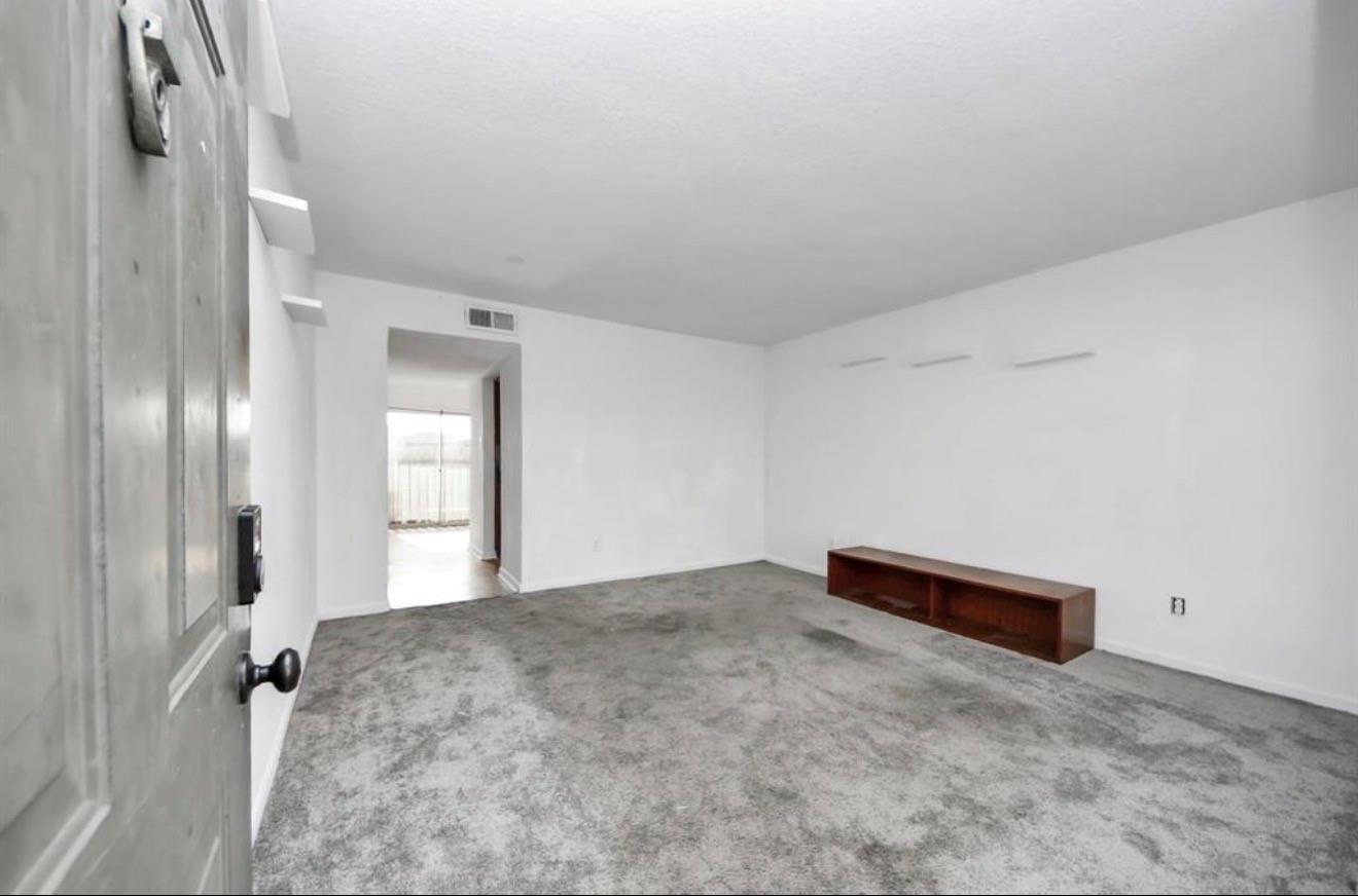 8100 Creekbend Dr #104, Houston, TX 77071 photo