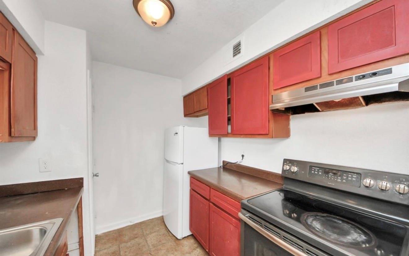 8100 Creekbend Dr #104, Houston, TX 77071 photo