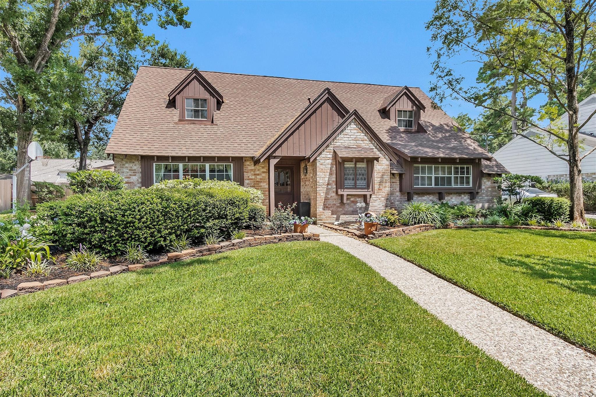 5934 Foresthaven Dr, Houston, TX 77066 photo