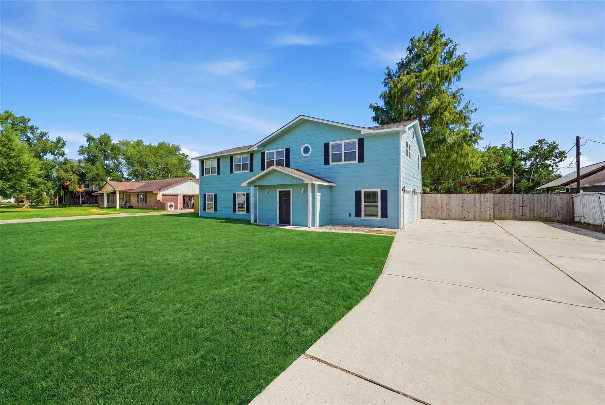 625 Shadylawn St, Shoreacres, TX 77571 photo