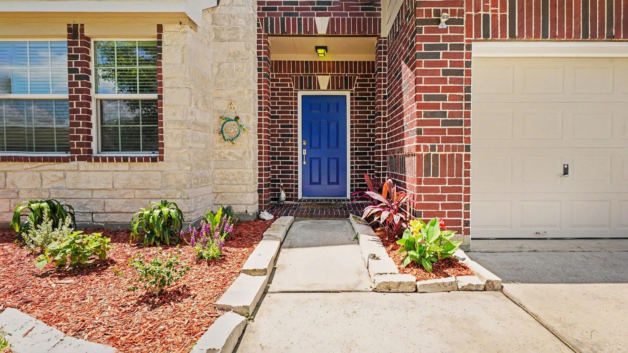 4506 Legends Bay Dr, Baytown, TX 77523 photo