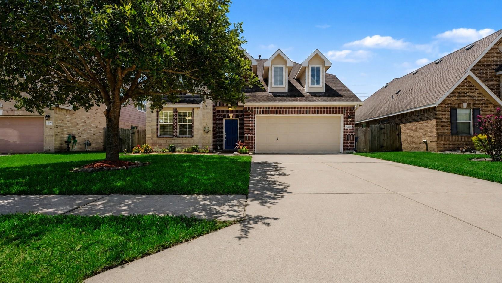 4506 Legends Bay Dr, Baytown, TX 77523 photo