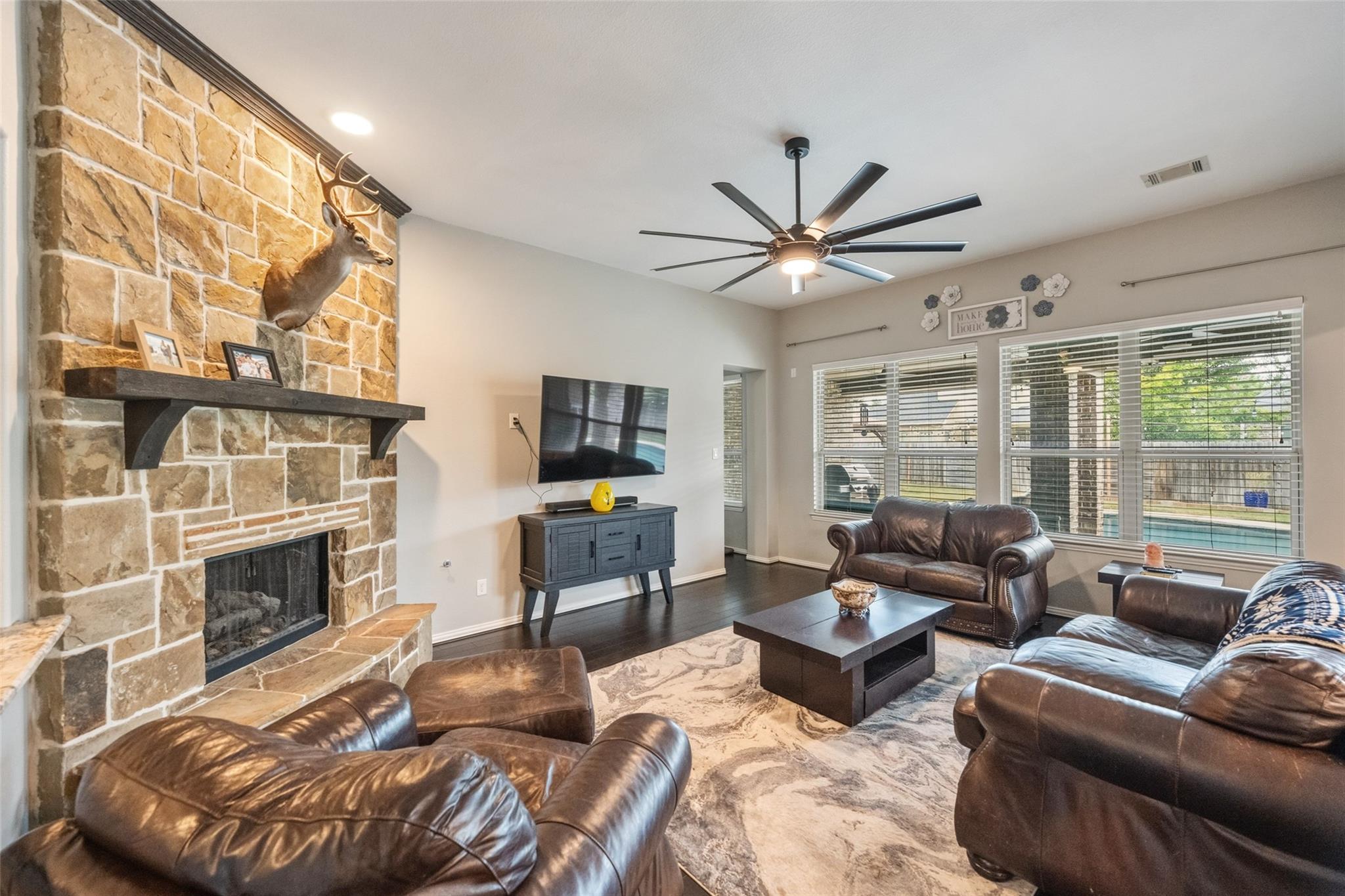8109 Threadtail St, Conroe, TX 77385 photo
