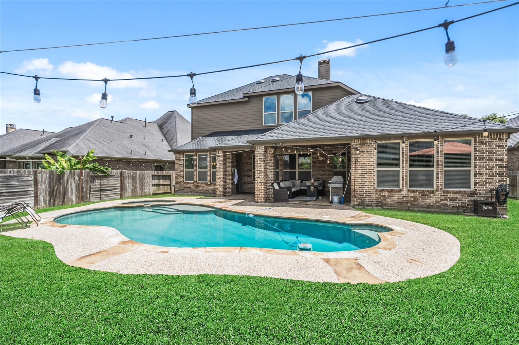 8109 Threadtail St, Conroe, TX 77385 photo