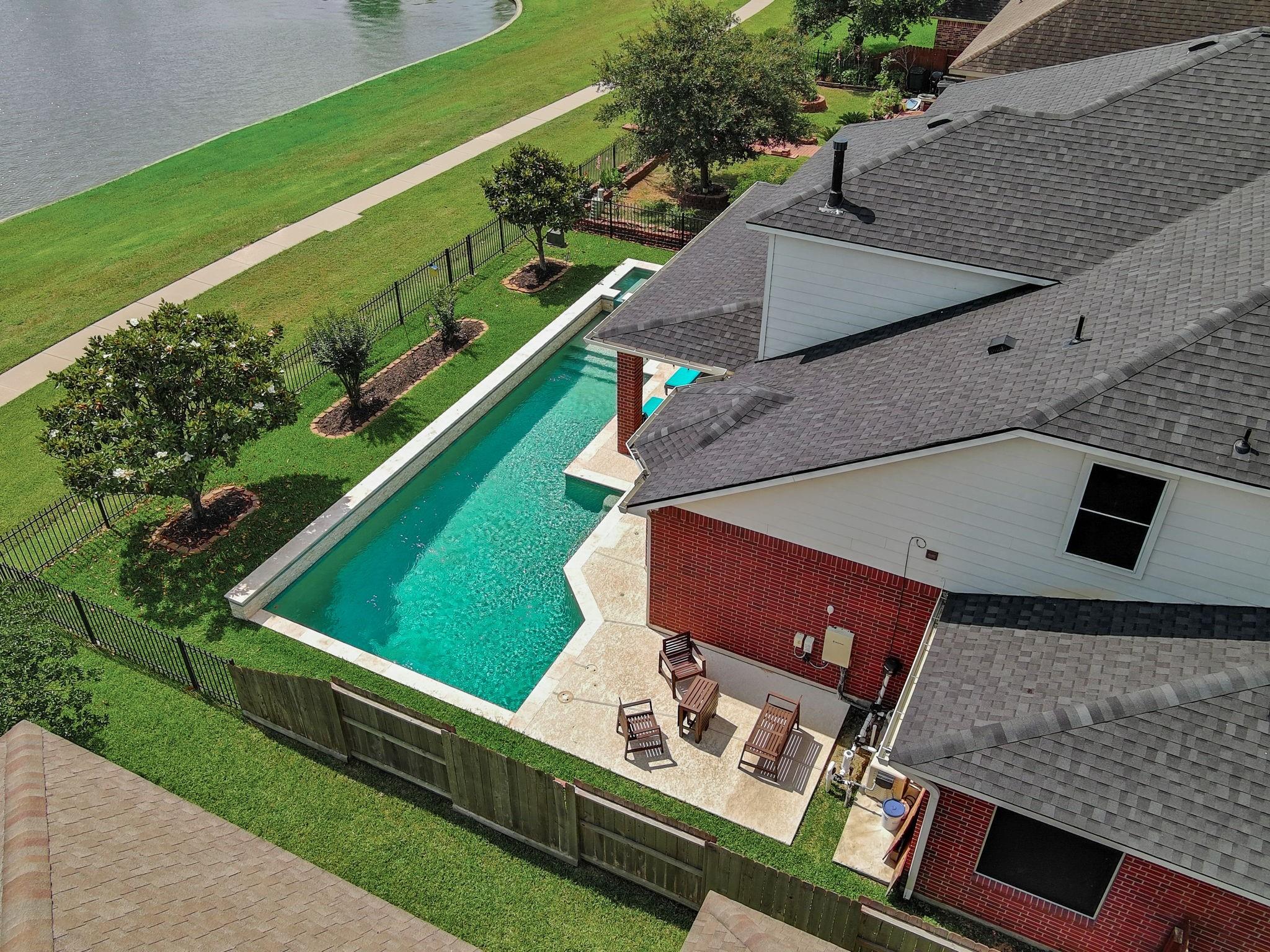 17226 Elverson Oaks Dr, Tomball, TX 77377