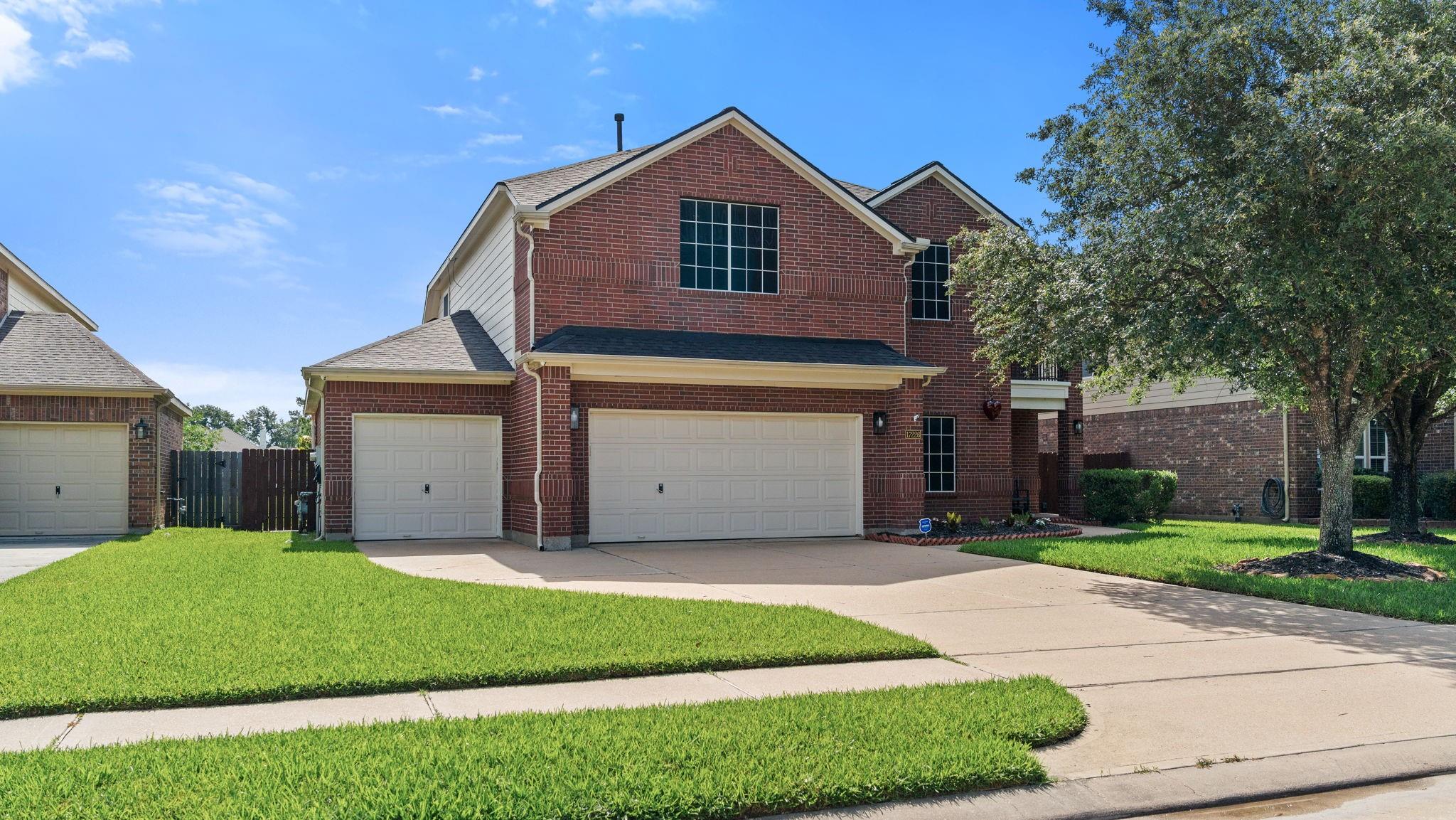 17226 Elverson Oaks Dr, Tomball, TX 77377 photo