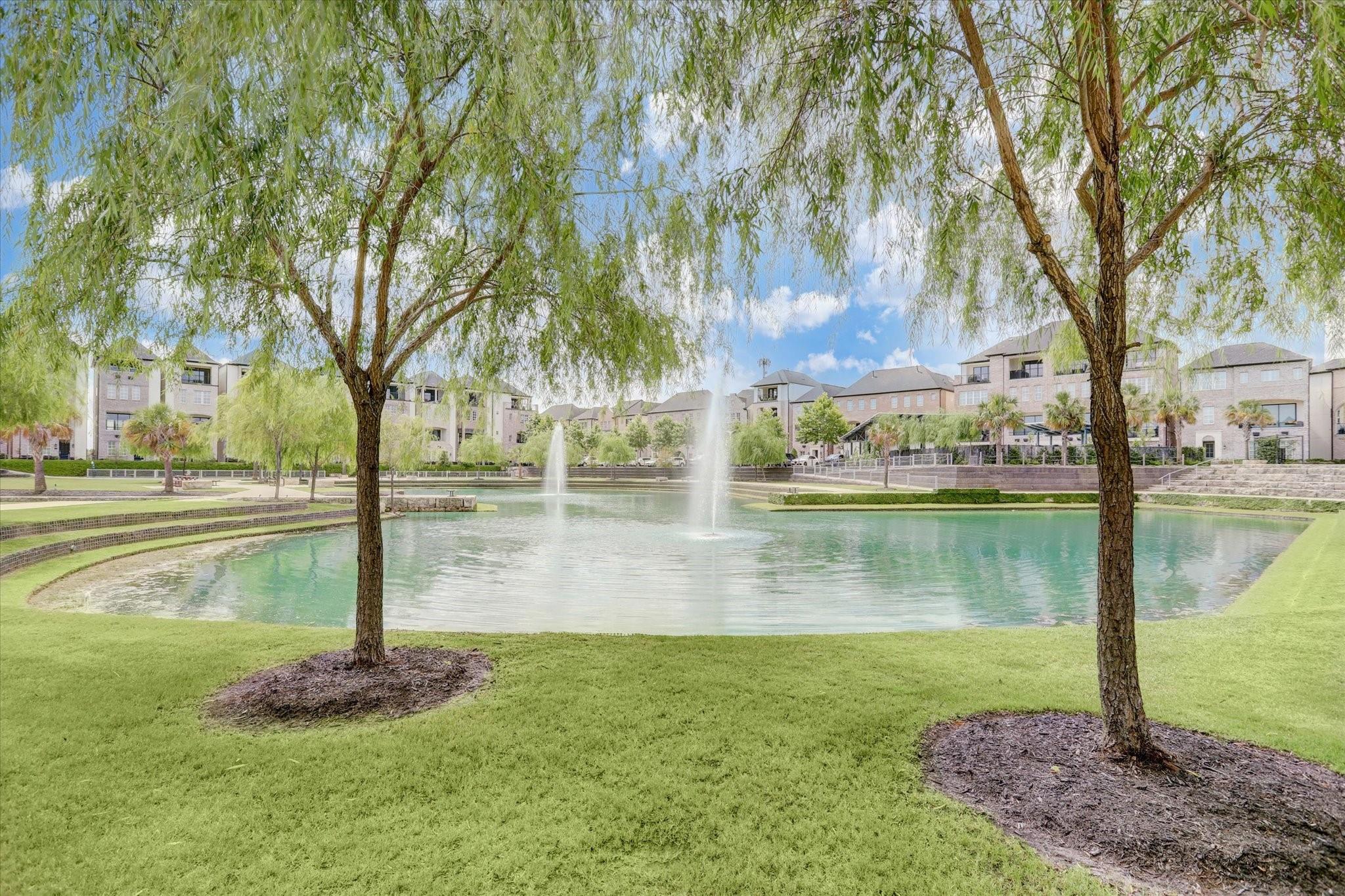 5920 Cottage Grove Lake Dr, Houston, TX 77007 photo