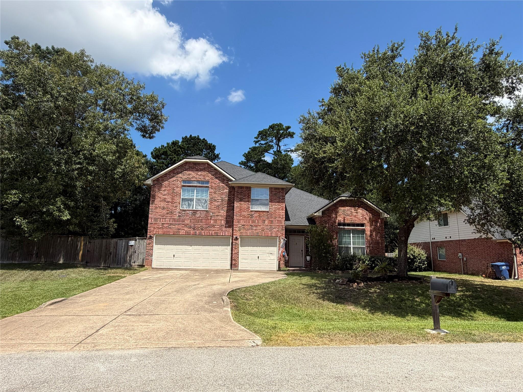 29122 Hidden Lake Ct, Magnolia, TX 77354
