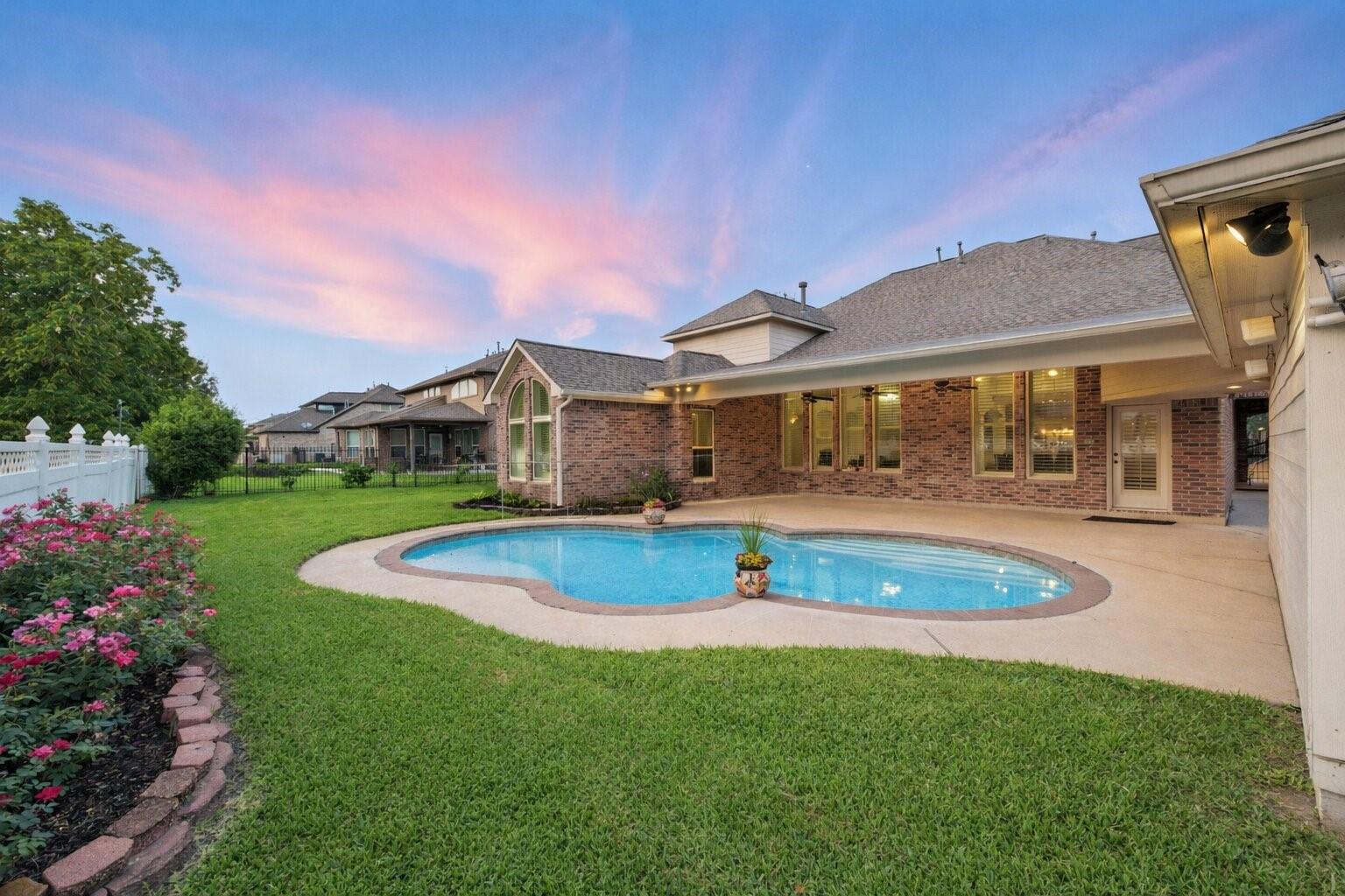 3602 Lindhaven Dr, Pearland, TX 77584 photo