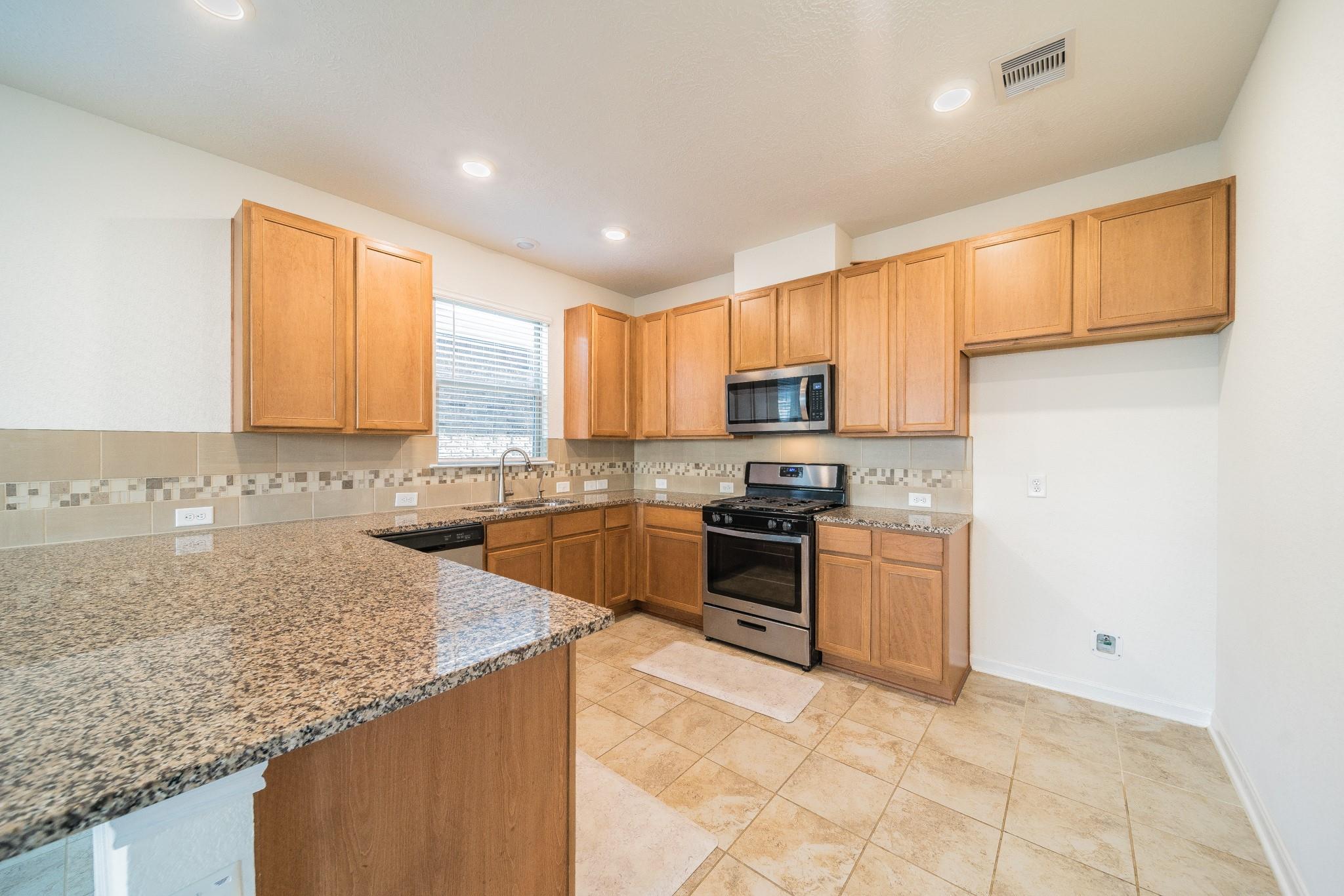 17334 Texas Willow Dr, Tomball, TX 77377 photo