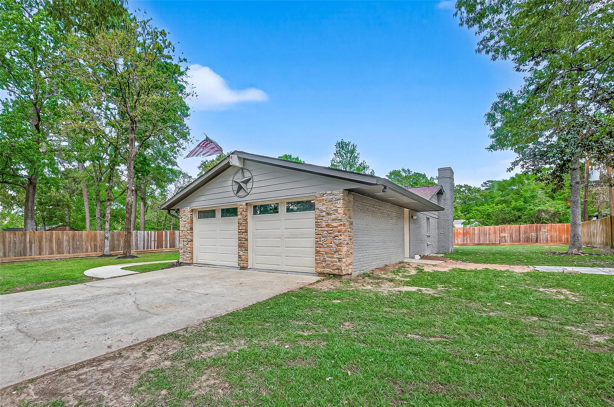26706 N Carrol Ln, Magnolia, TX 77355 photo