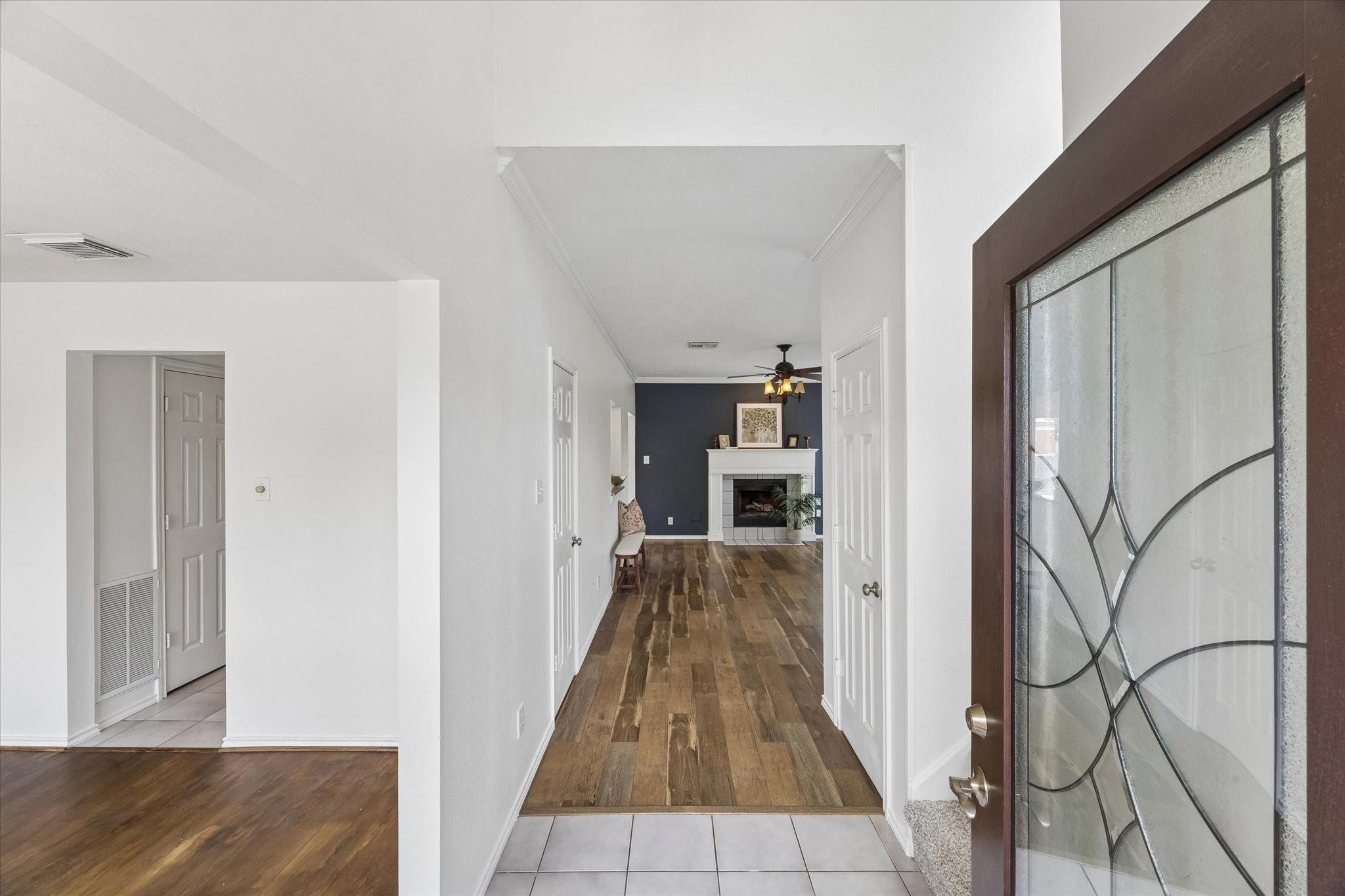 1105 Camelot Ln, Pearland, TX 77581 photo