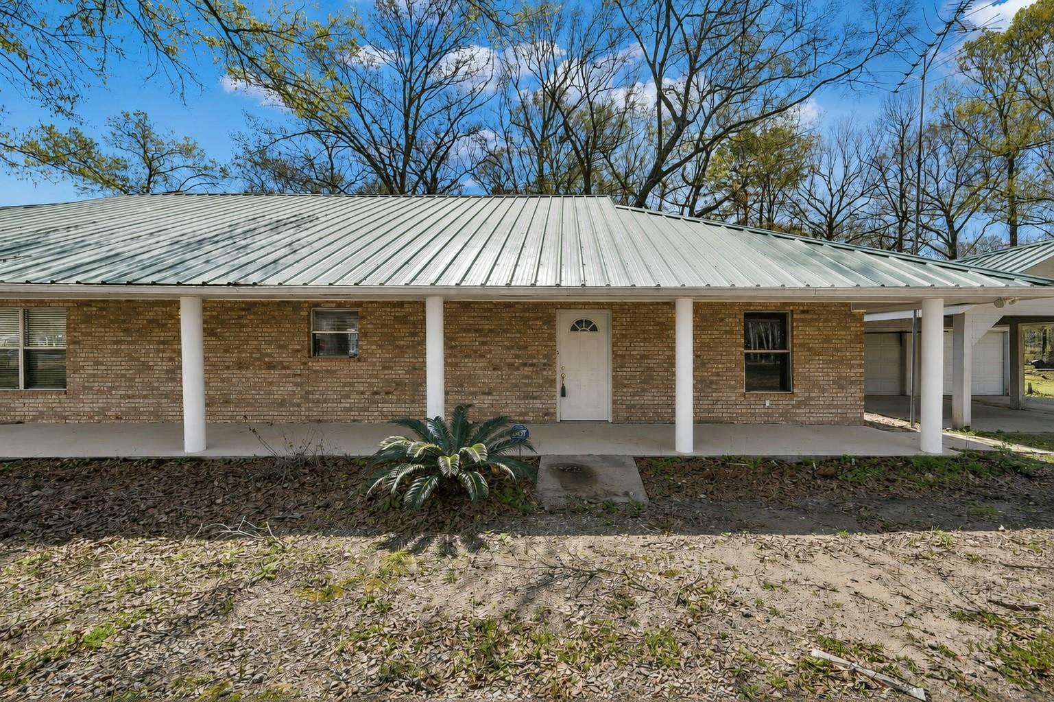 121 Magnolia Blvd, New Caney, TX 77357 photo
