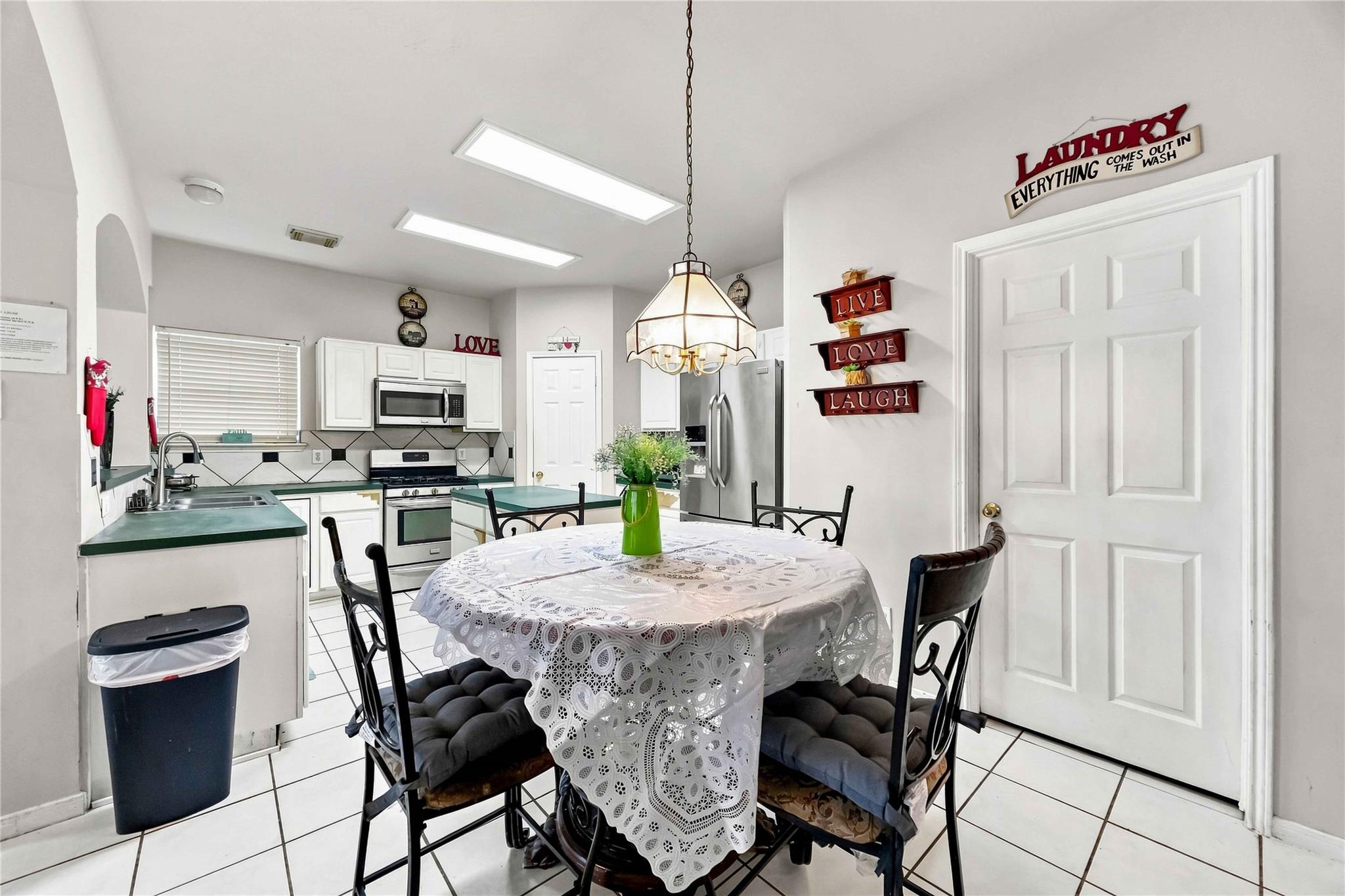 16442 Gaslamp Dr, Houston, TX 77095 photo