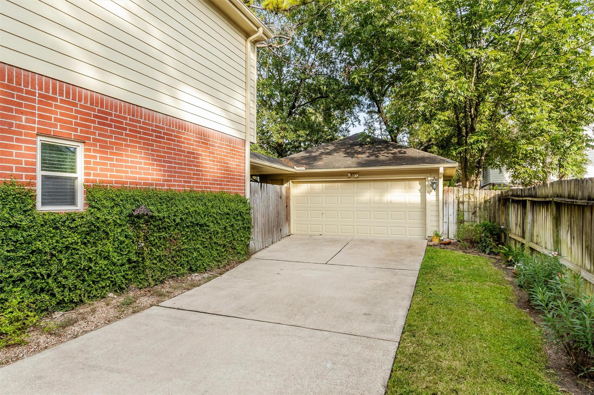 14219 Cypress Green Dr, Cypress, TX 77429 photo