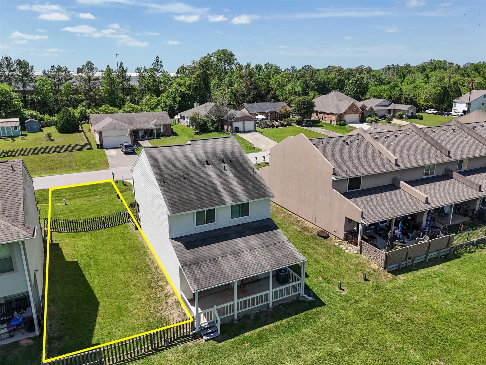 406 Lazy Ln, Montgomery, TX 77356 photo