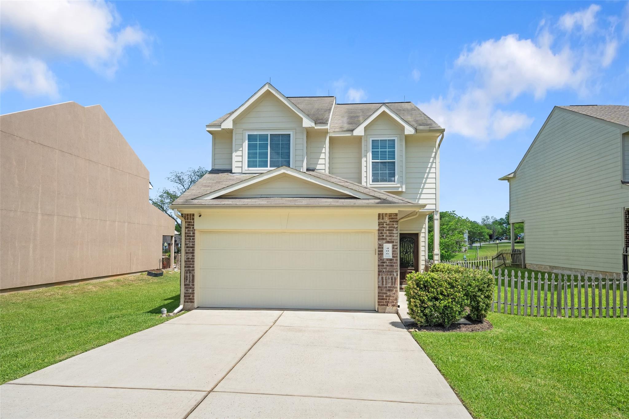 406 Lazy Ln, Montgomery, TX 77356 photo