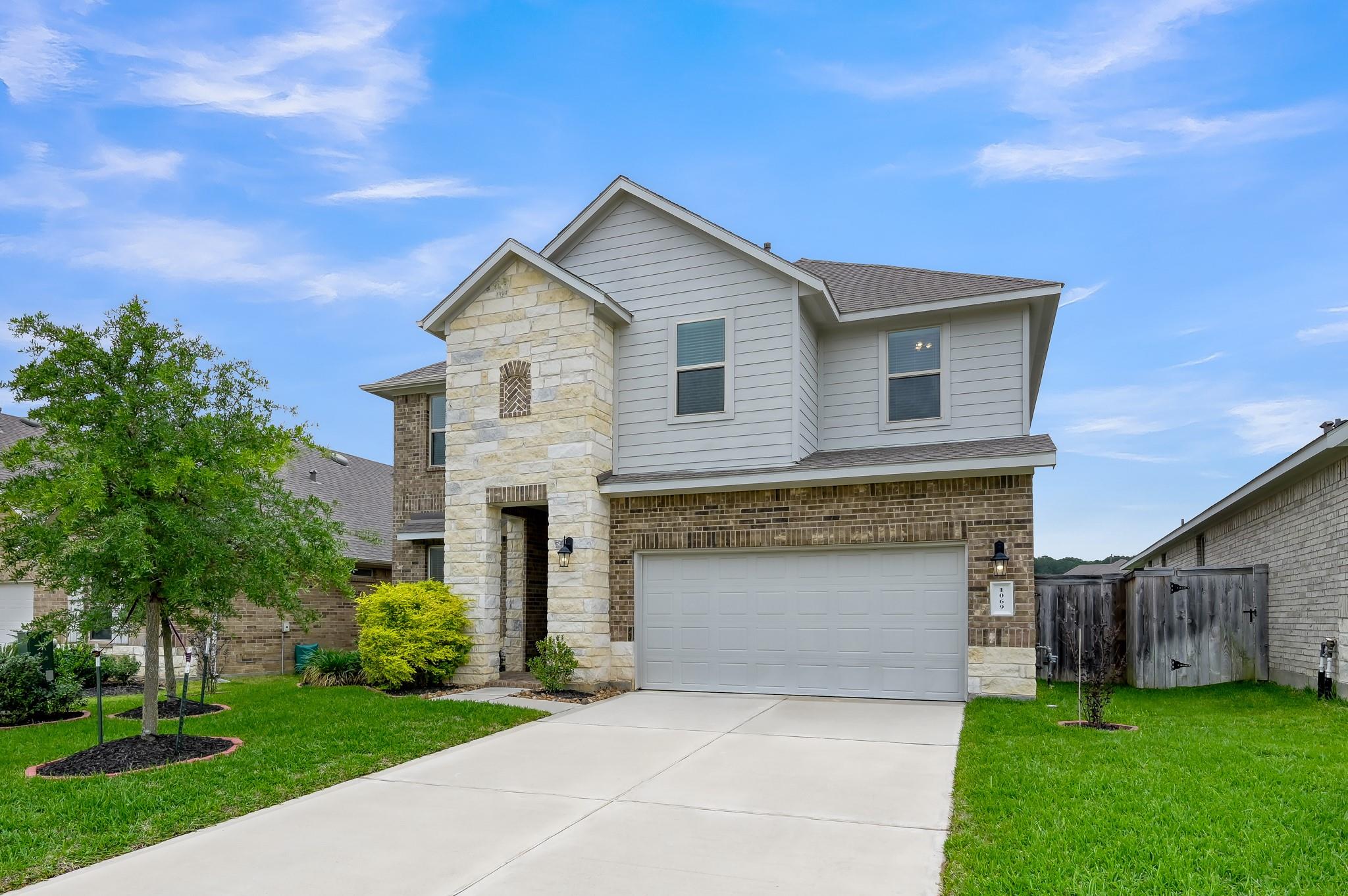 1069 Clearwood Dr, Montgomery, TX 77316 photo