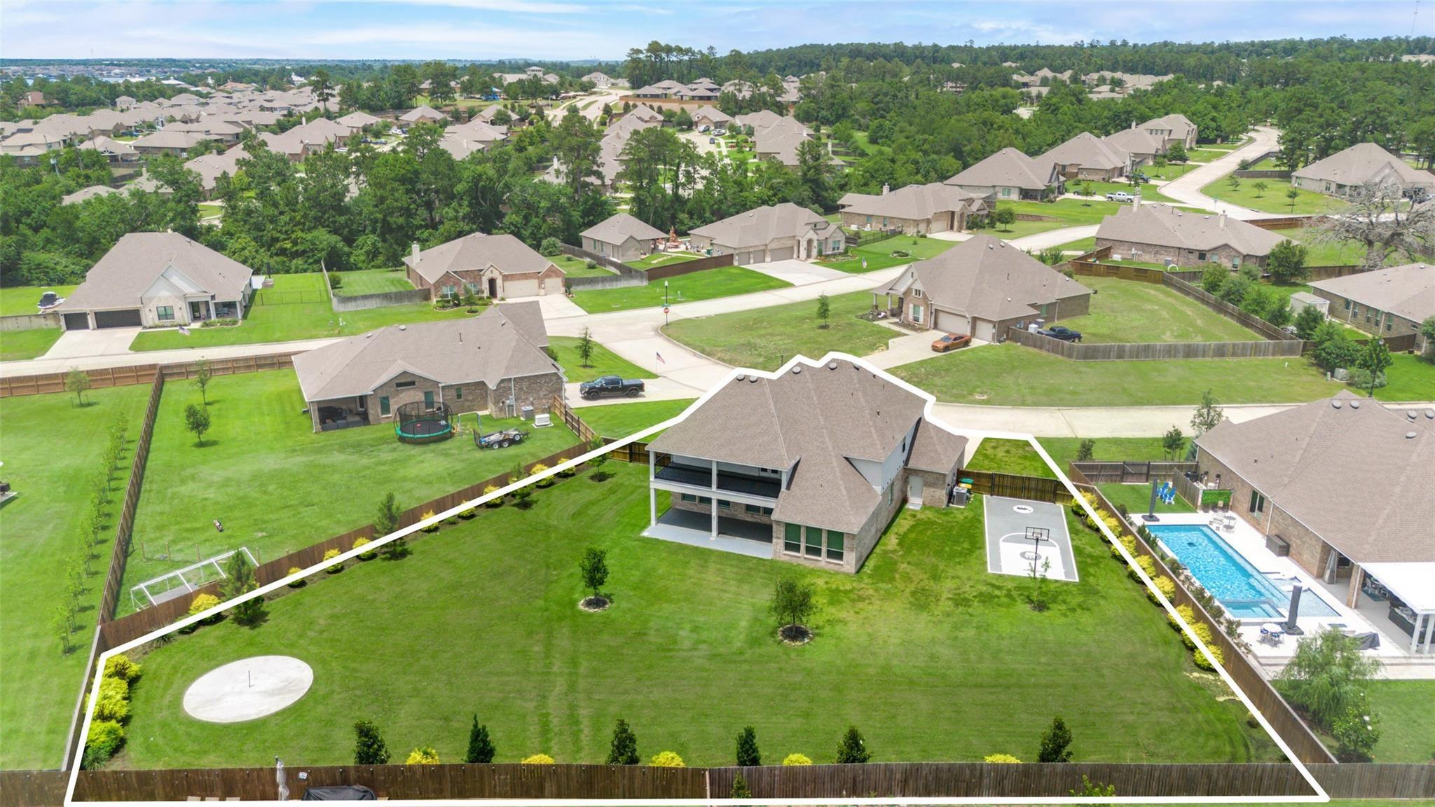 6006 Henry Hamlet Dr, Conroe, TX 77304 photo