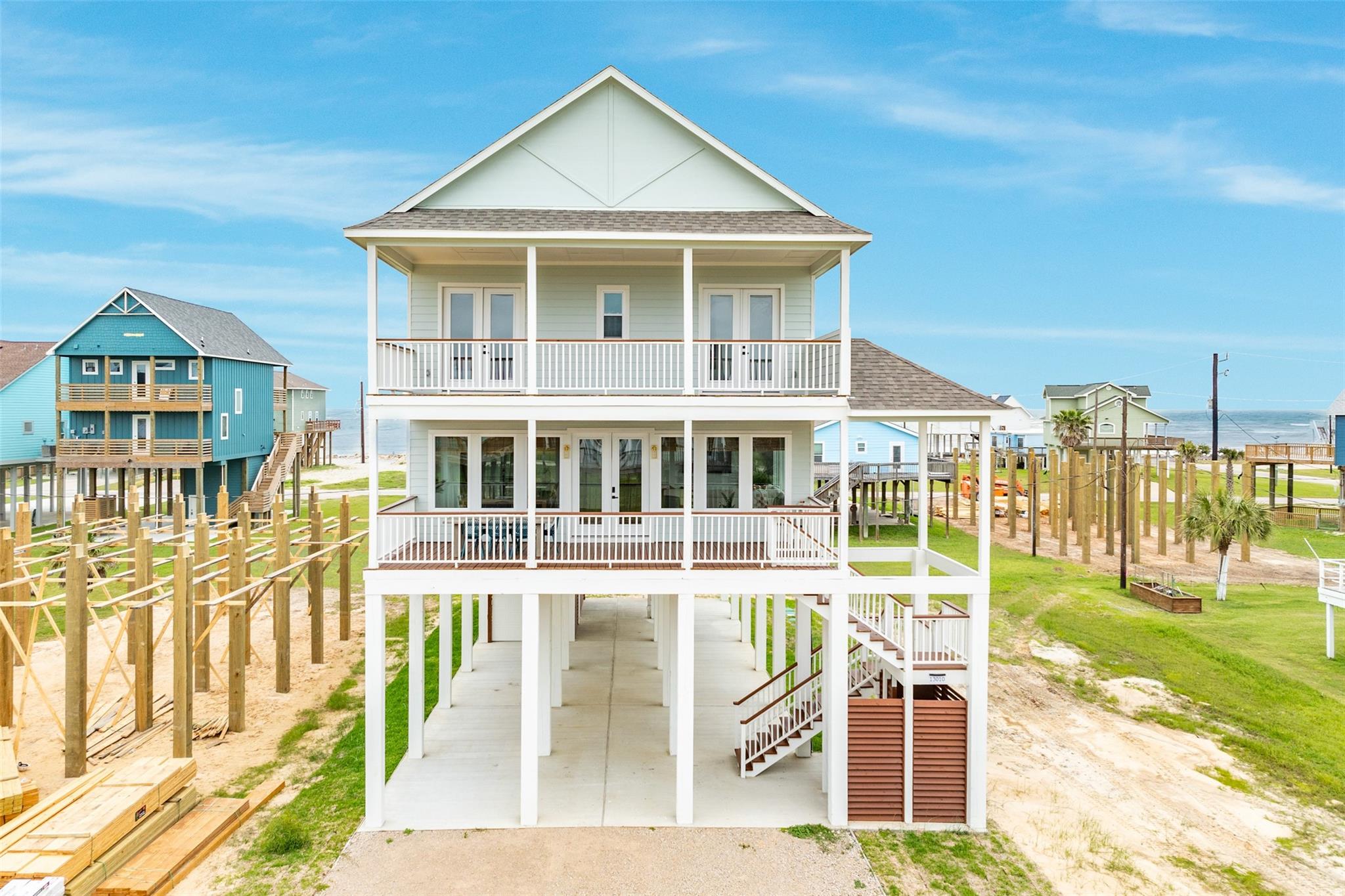 13010 Buccaneer Pkwy, Freeport, TX 77541 photo