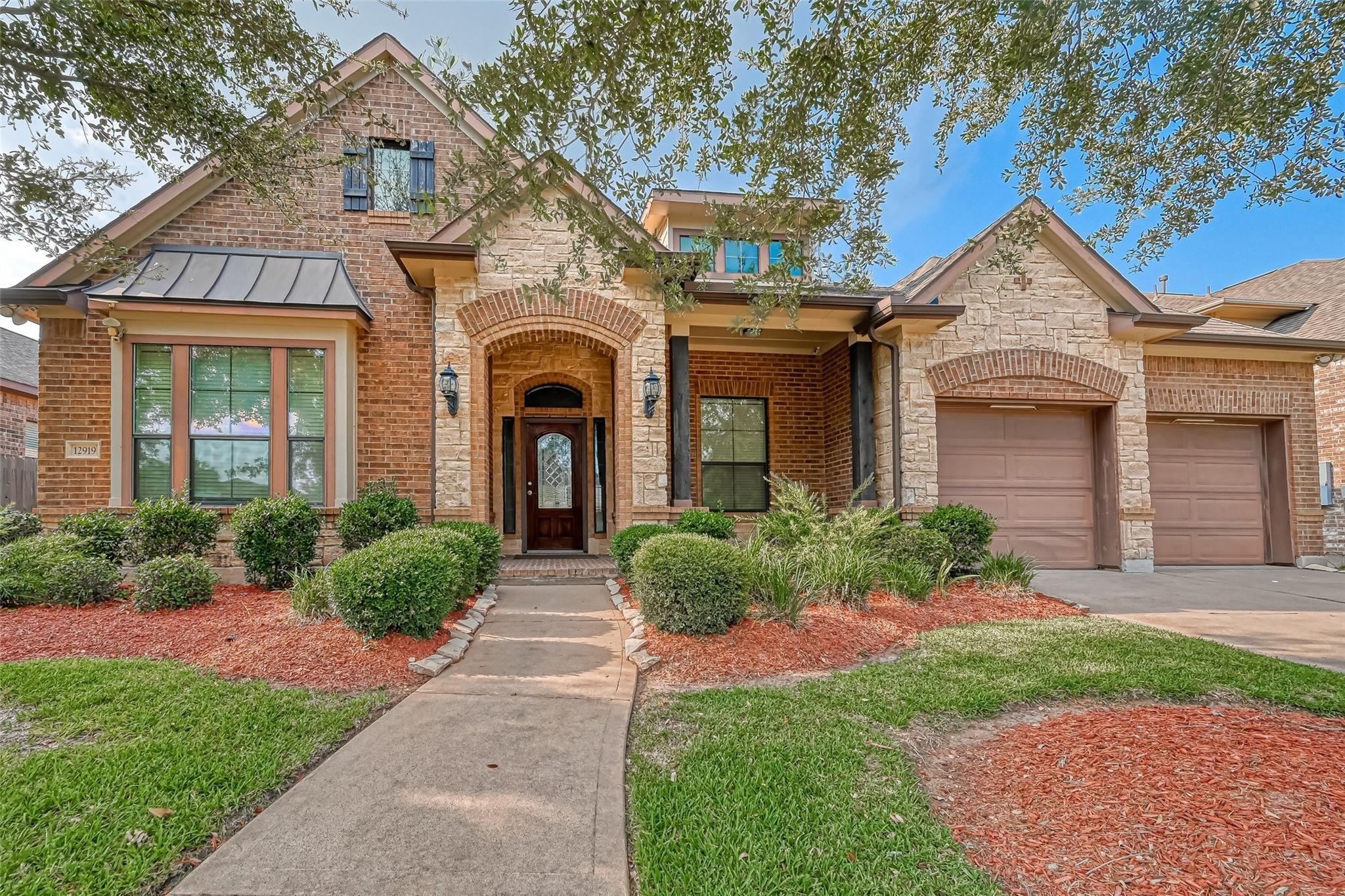 12919 Southern Ridge Dr, Pearland, TX 77584