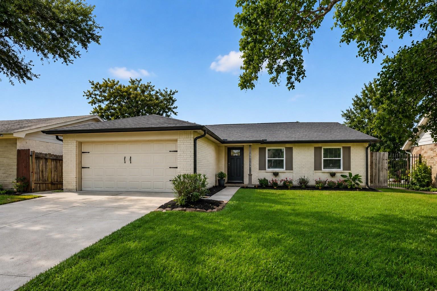24014 Nomini Hall Ln, Katy, TX 77493