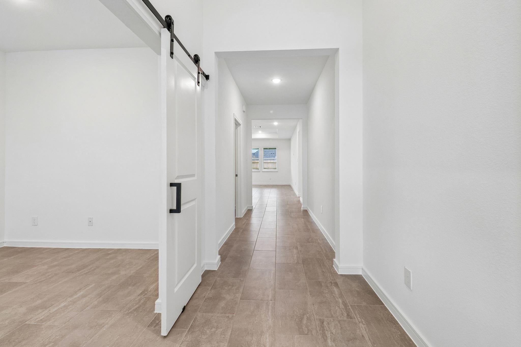 11822 Fashion Cir, Mont Belvieu, TX 77535 photo