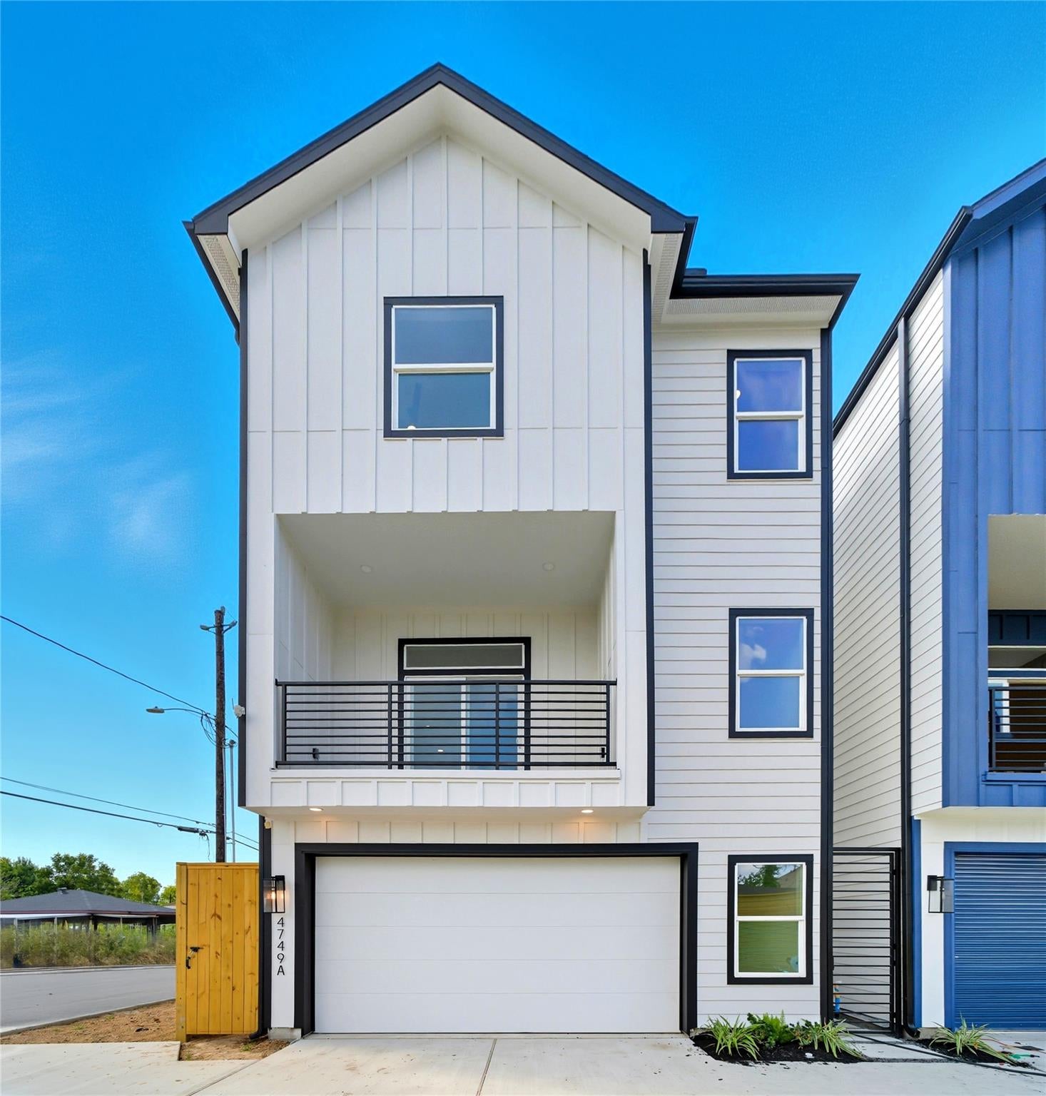 4749 Wilmington St, Houston, TX 77033 photo