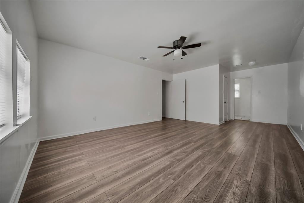 18023 Bambriar Dr, Houston, TX 77090 photo