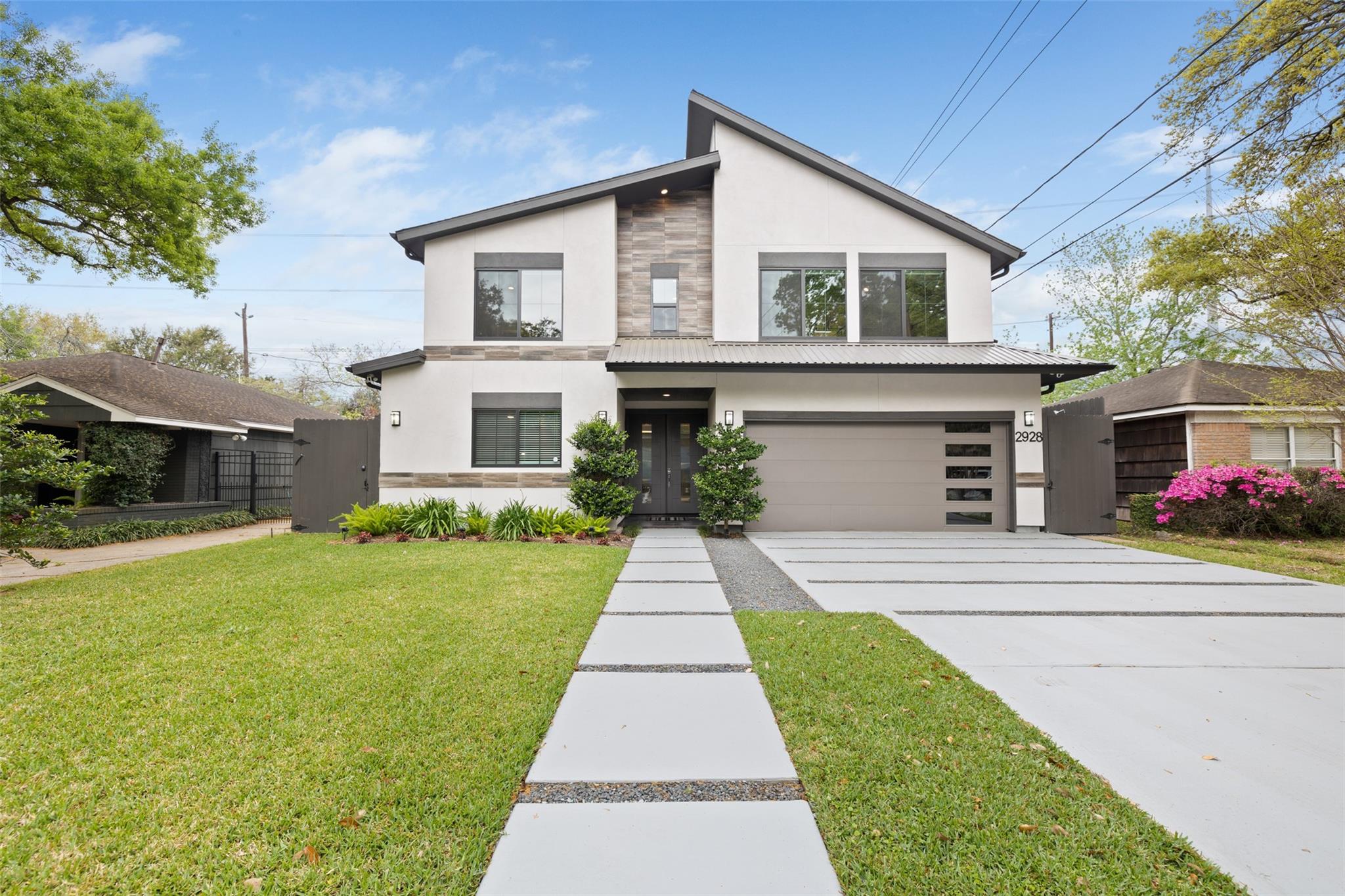 2928 Suffolk Dr, Houston, TX 77027