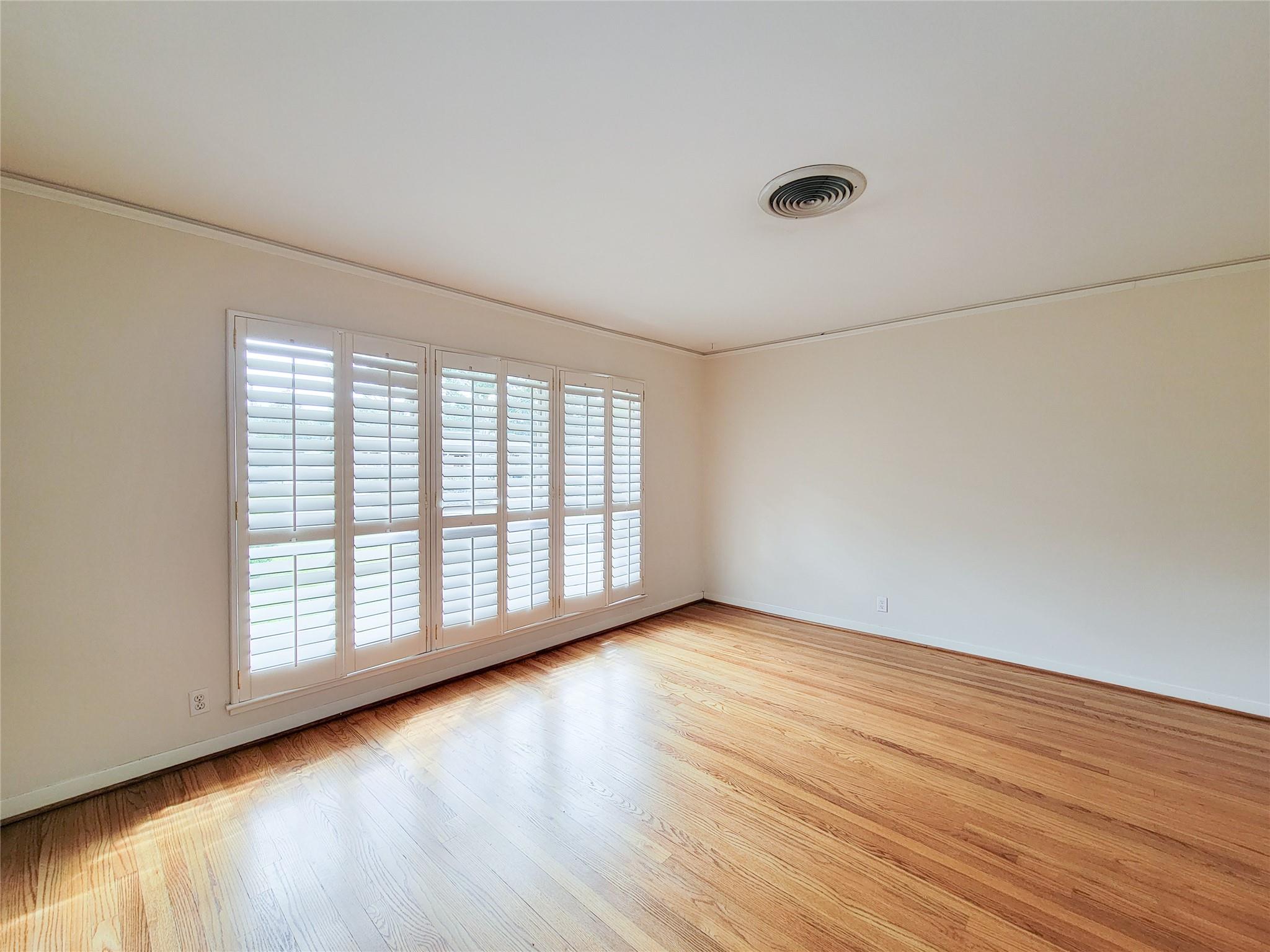 5442 Kinglet St, Houston, TX 77096 photo