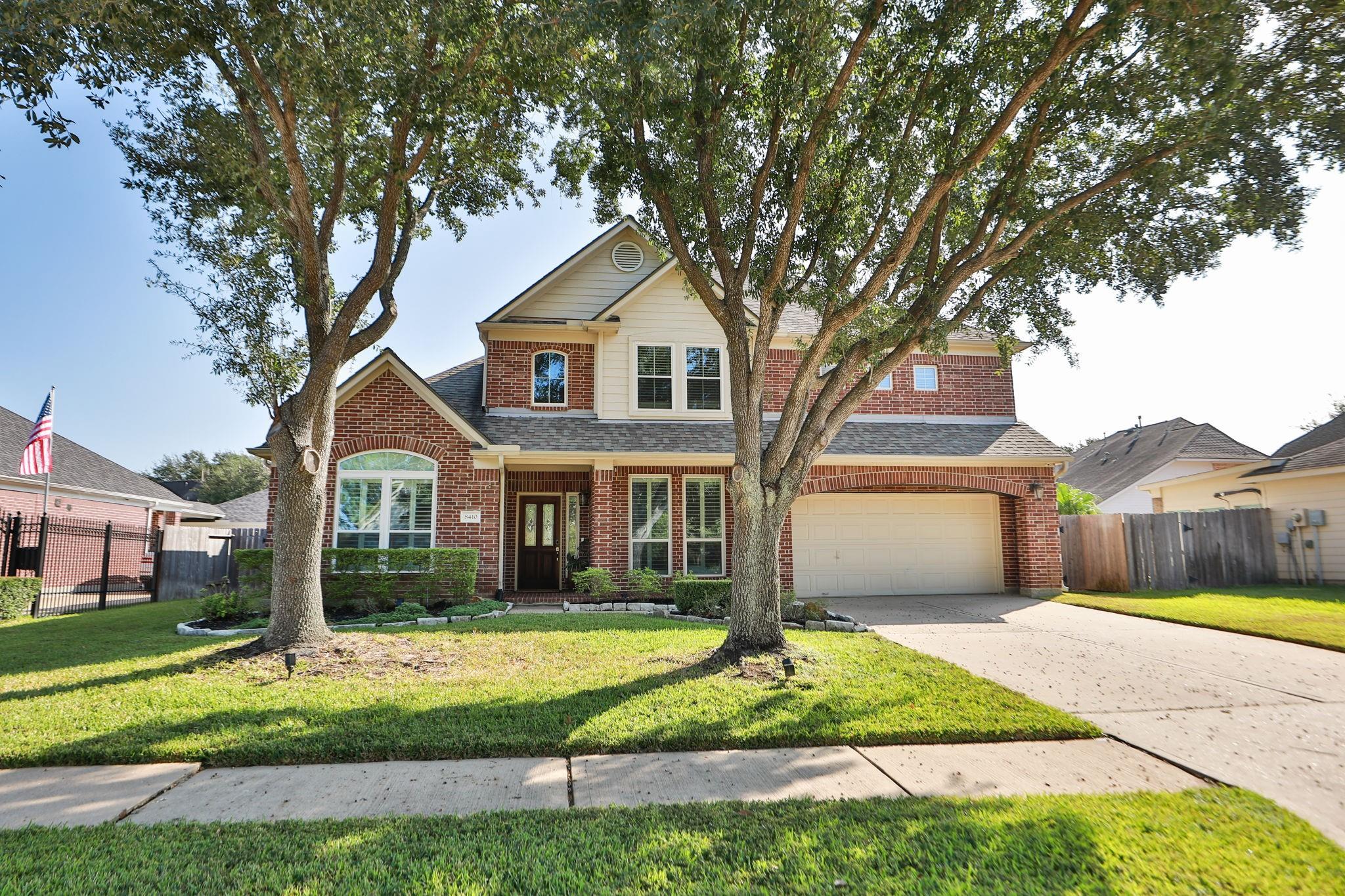 8410 Brighton Lake Ln, Houston, TX 77095