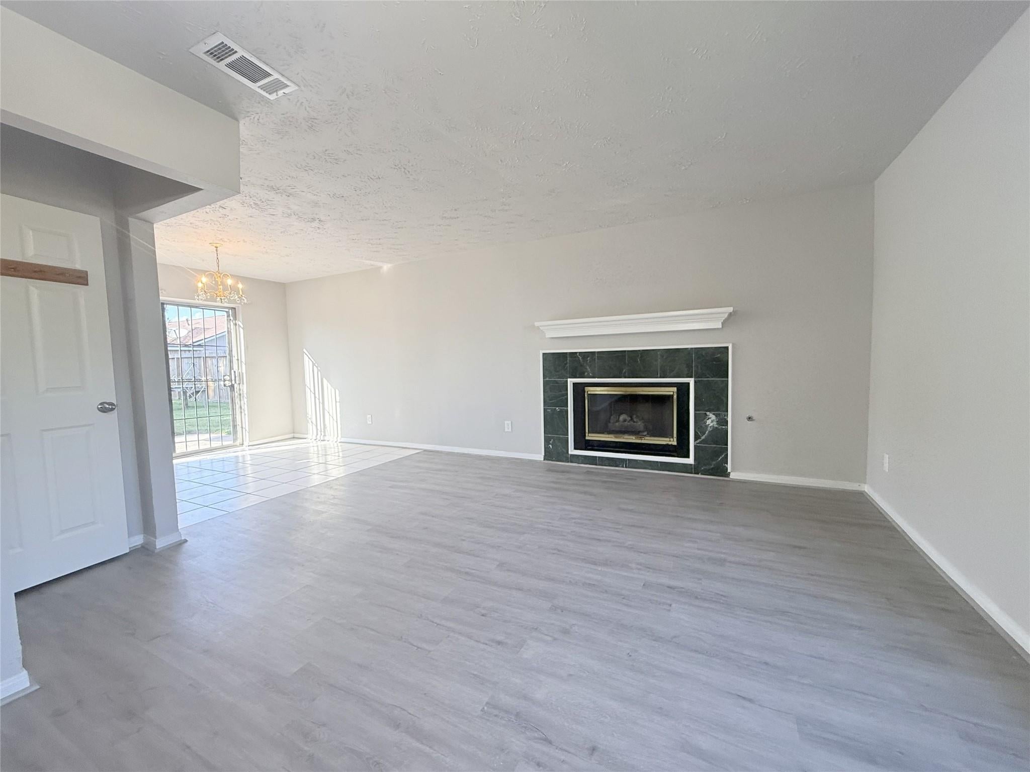 12715 Middlesbrough Ln, Houston, TX 77066 photo