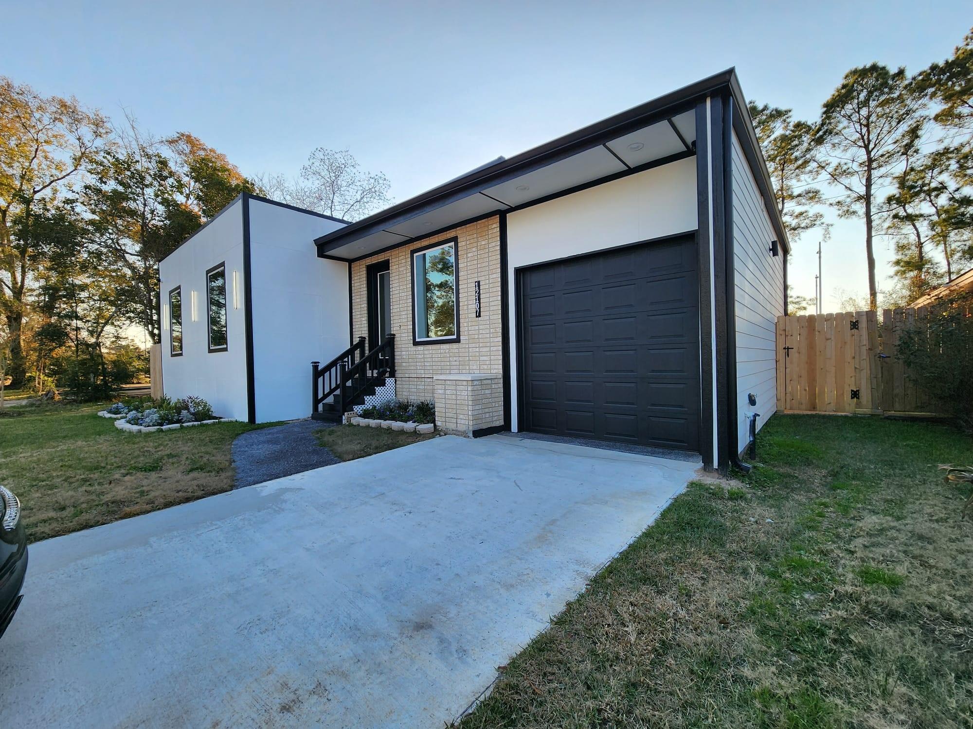 12107 Haroldson Forest Dr, Houston, TX 77044 photo