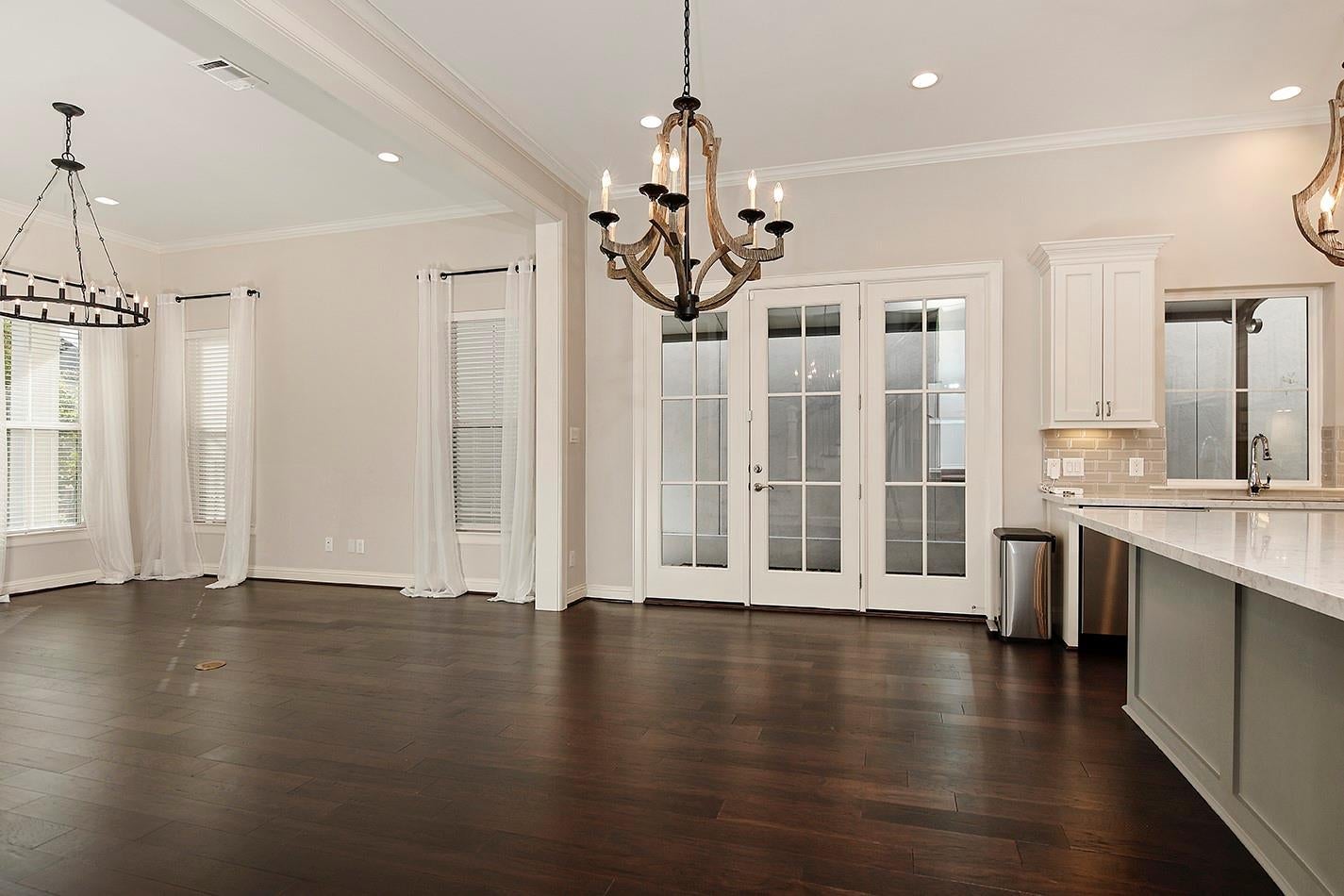 254 Green Blvd, Shenandoah, TX 77384 photo