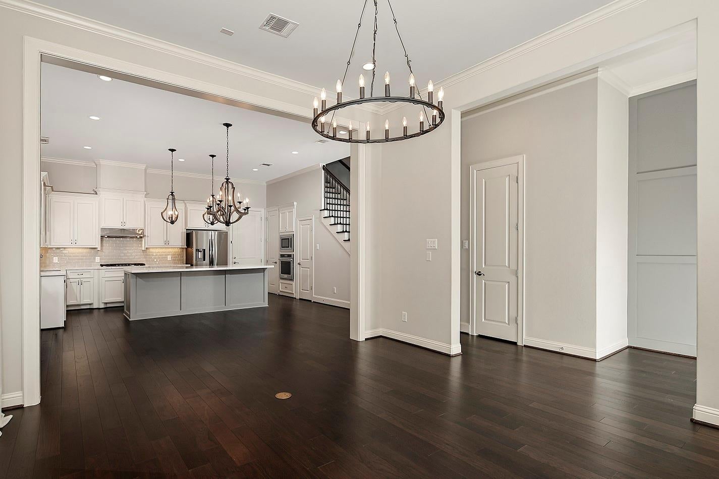 254 Green Blvd, Shenandoah, TX 77384 photo