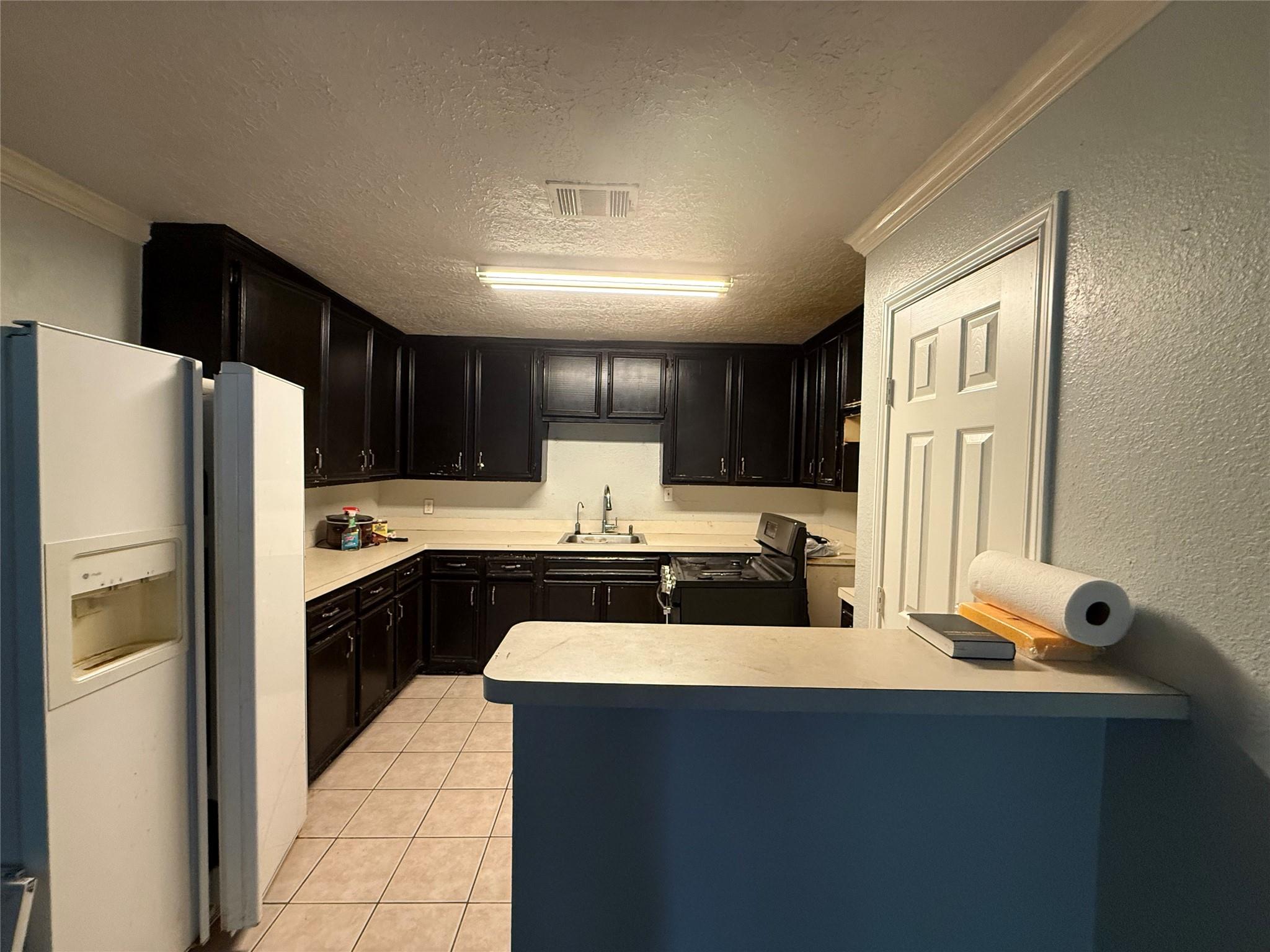 5651 Lyndhurst Dr, Houston, TX 77033 photo