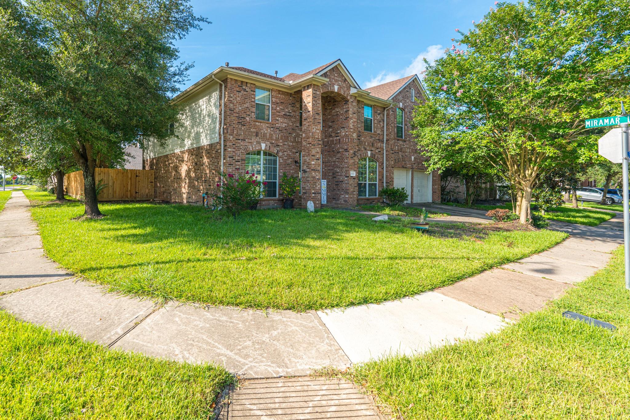 8303 Hayden Cove Dr, Tomball, TX 77375