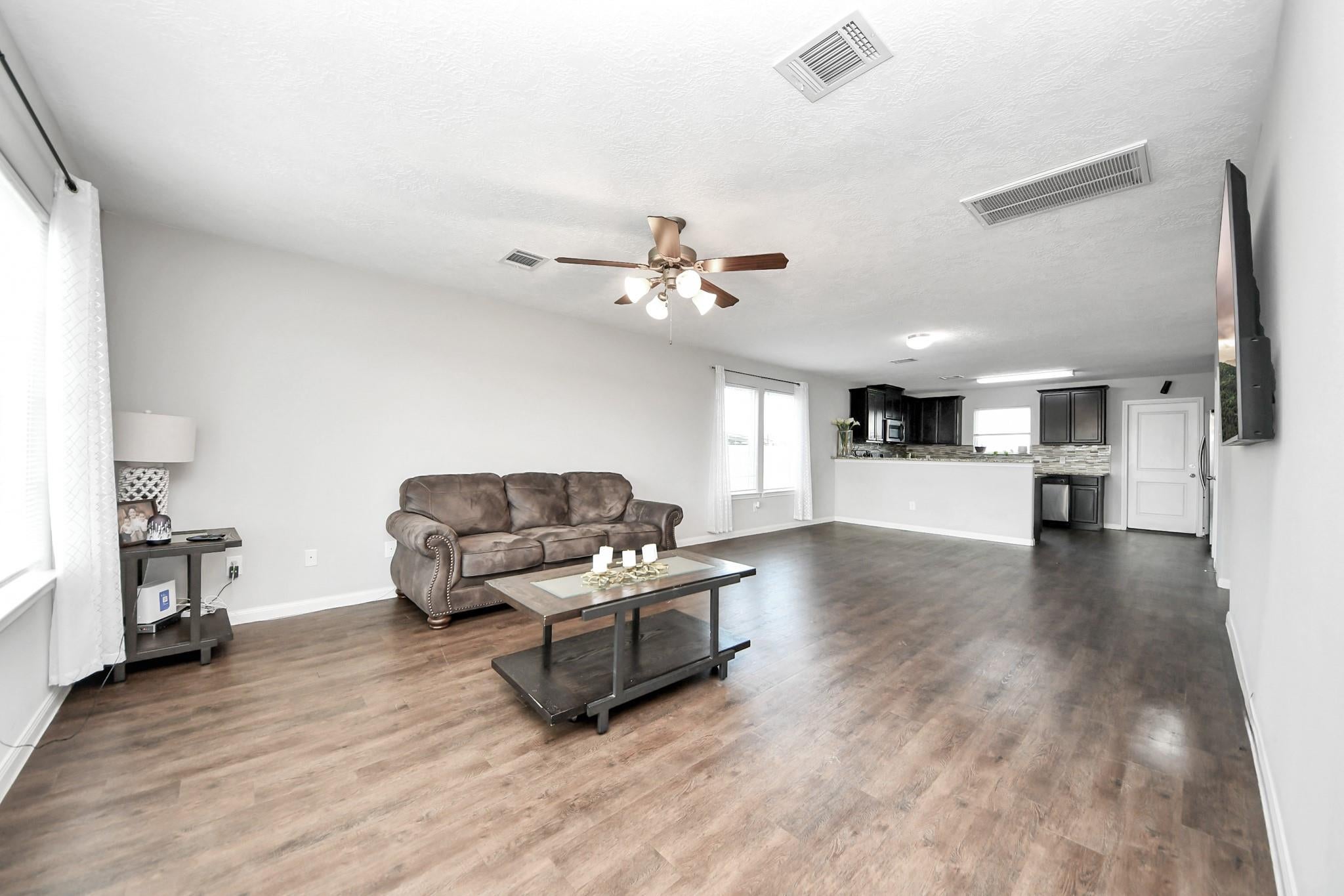 696 Road 5105, Cleveland, TX 77327 photo